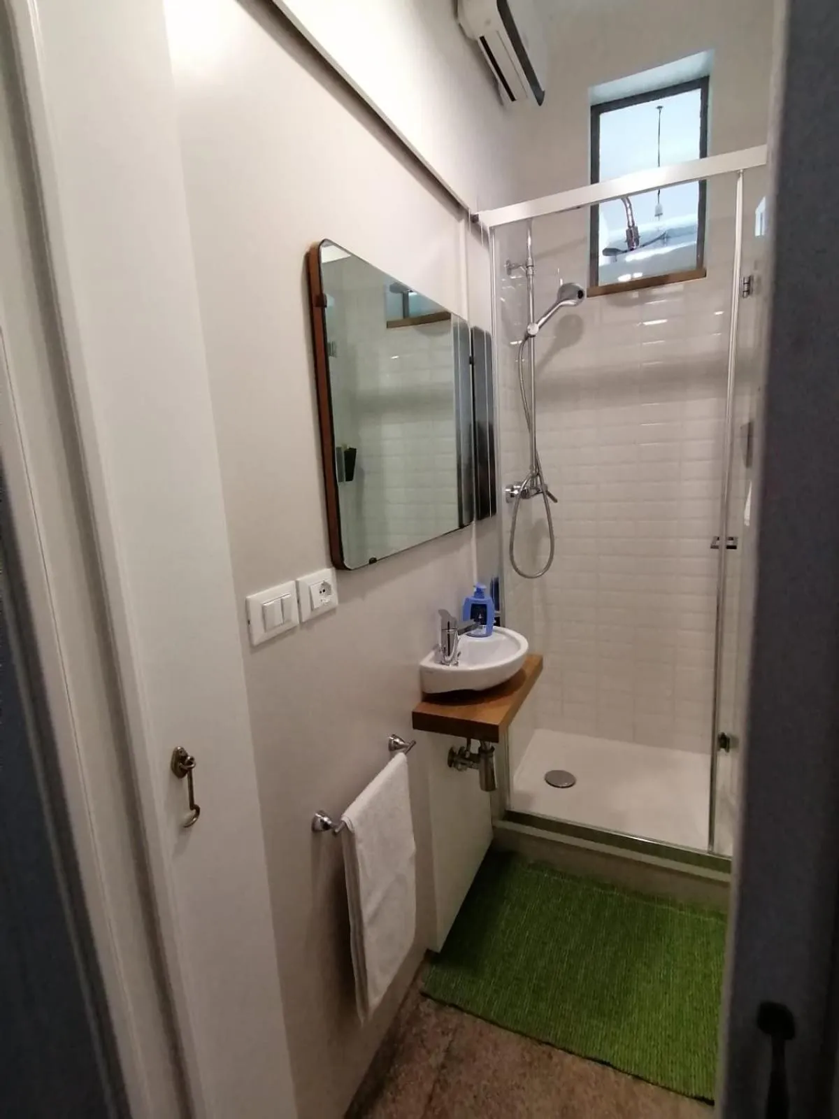 Shower in The Liberty Terrace