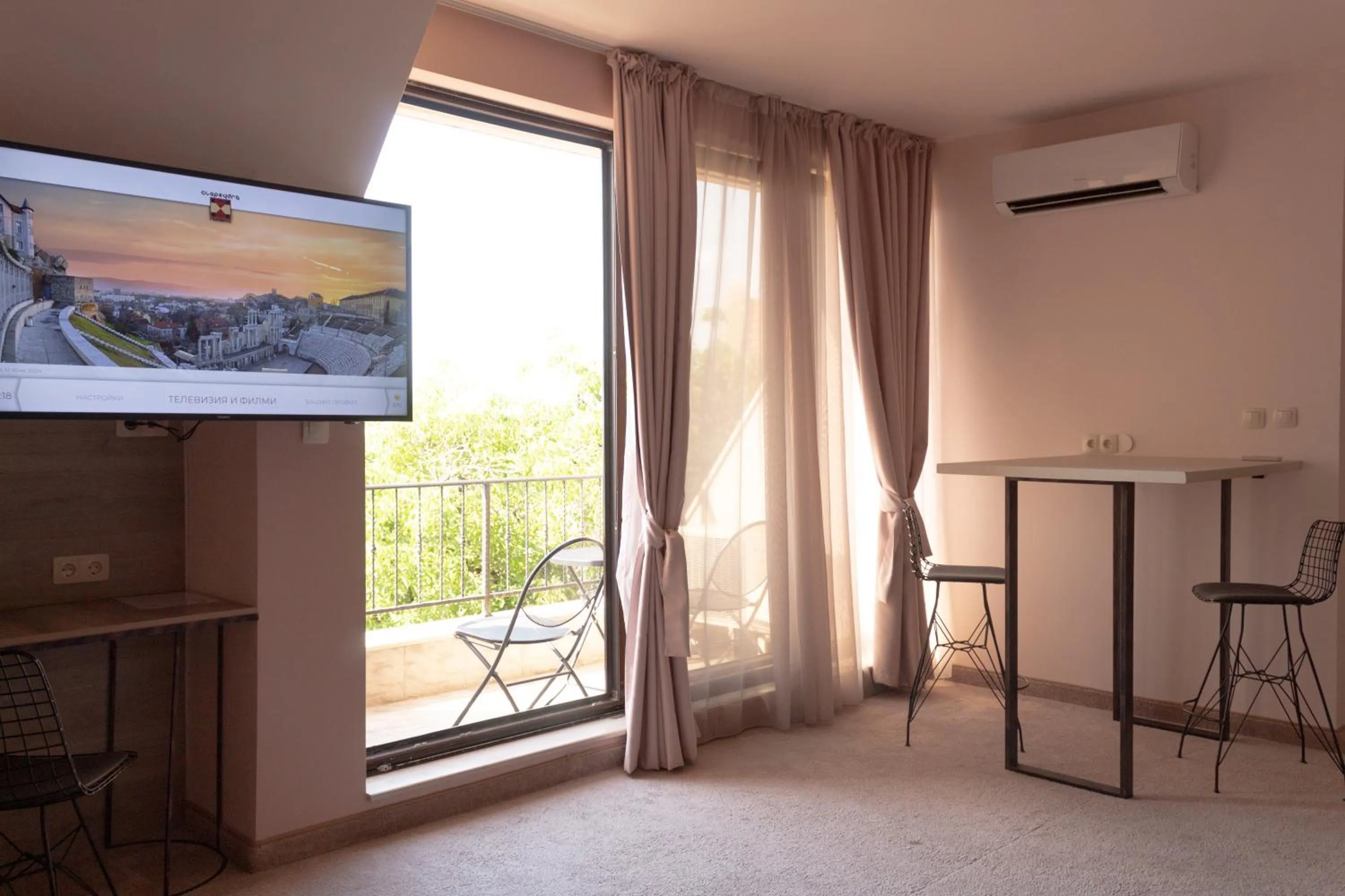 TV and multimedia in Clepsydra Residence