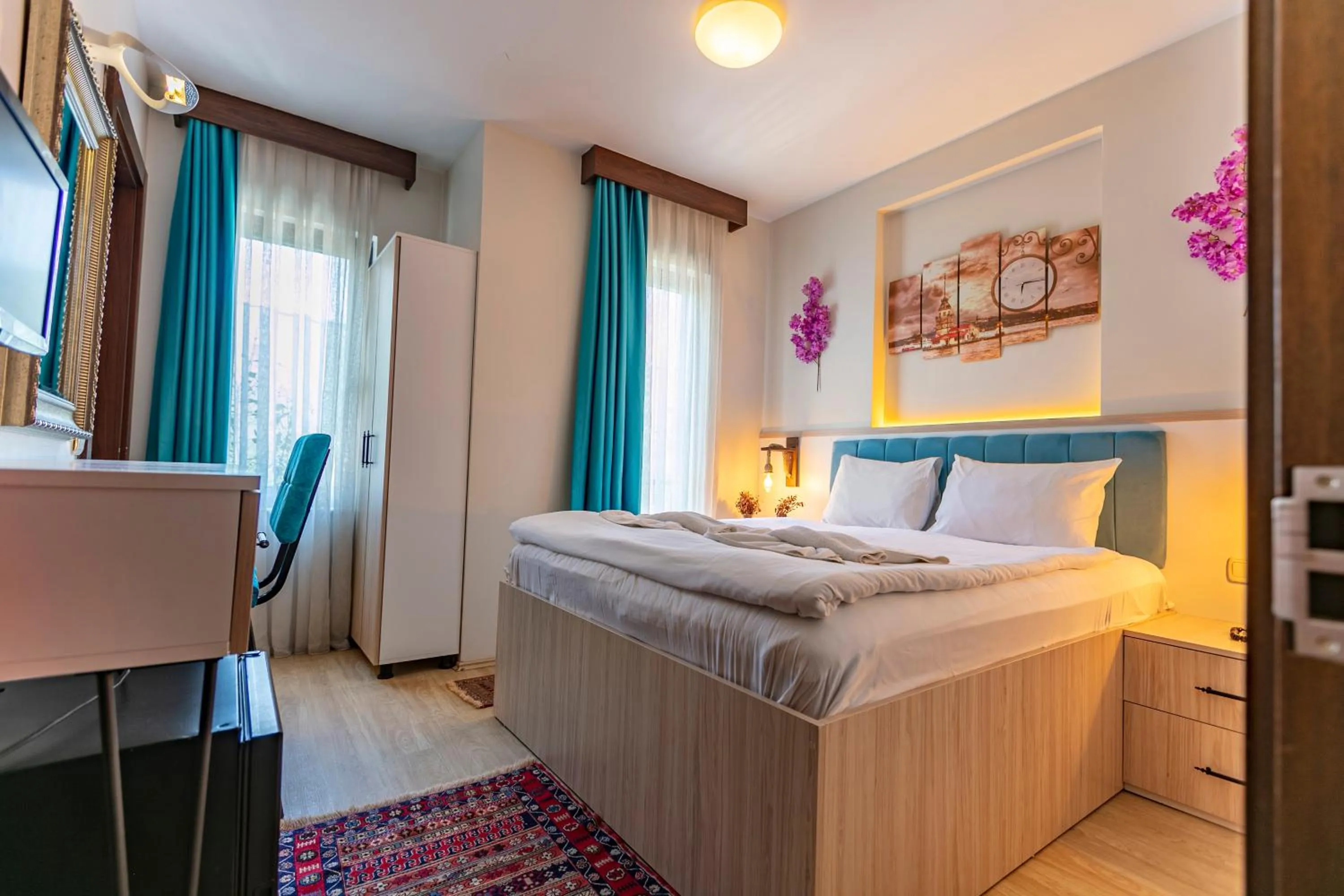 Photo of the whole room, Bed in Stanpoli Hostel