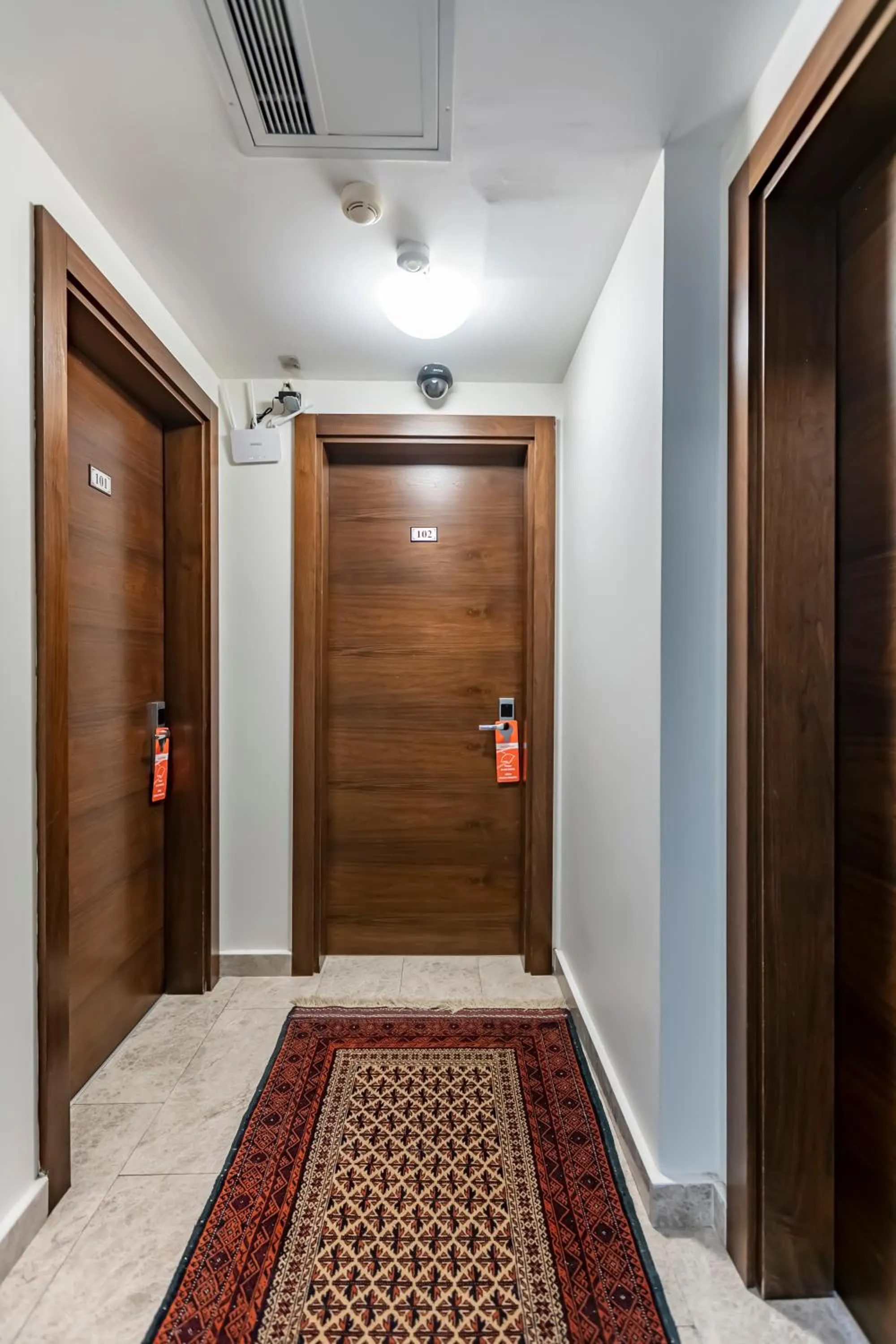 Property building in Stanpoli Hostel