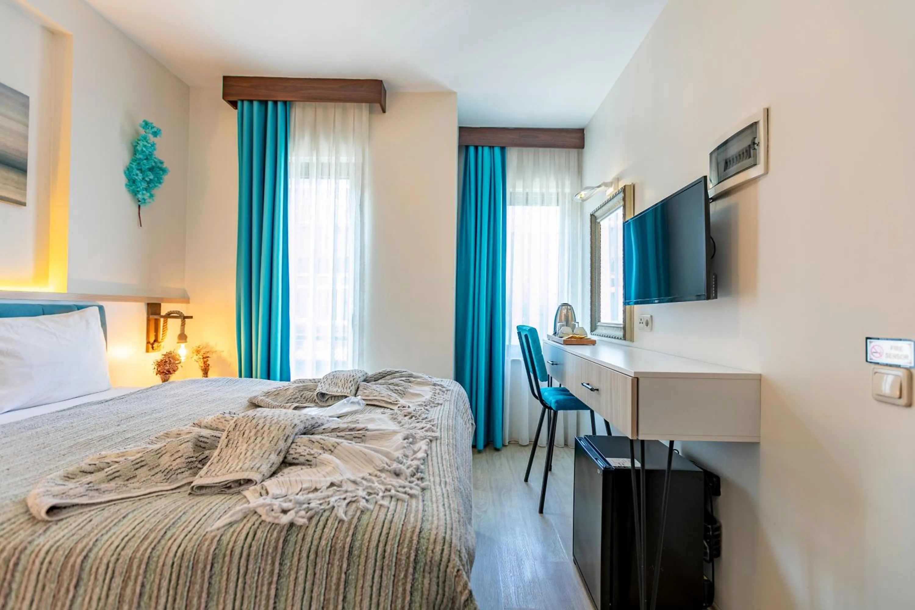 Photo of the whole room, Bed in Stanpoli Hostel