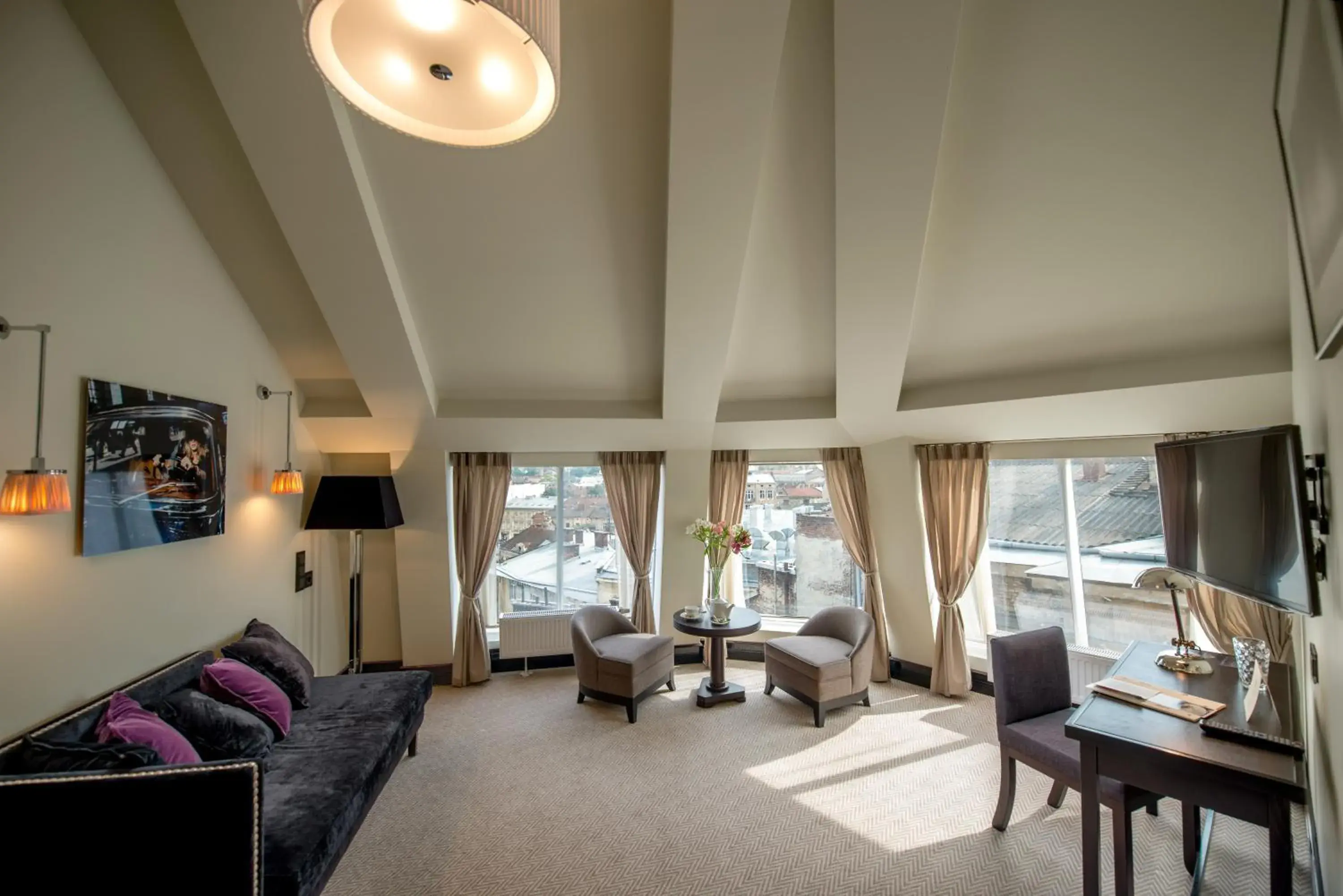 One-Bedroom Apartment in Astoria Hotel One-Bedroom Apartment in Astoria Hotel