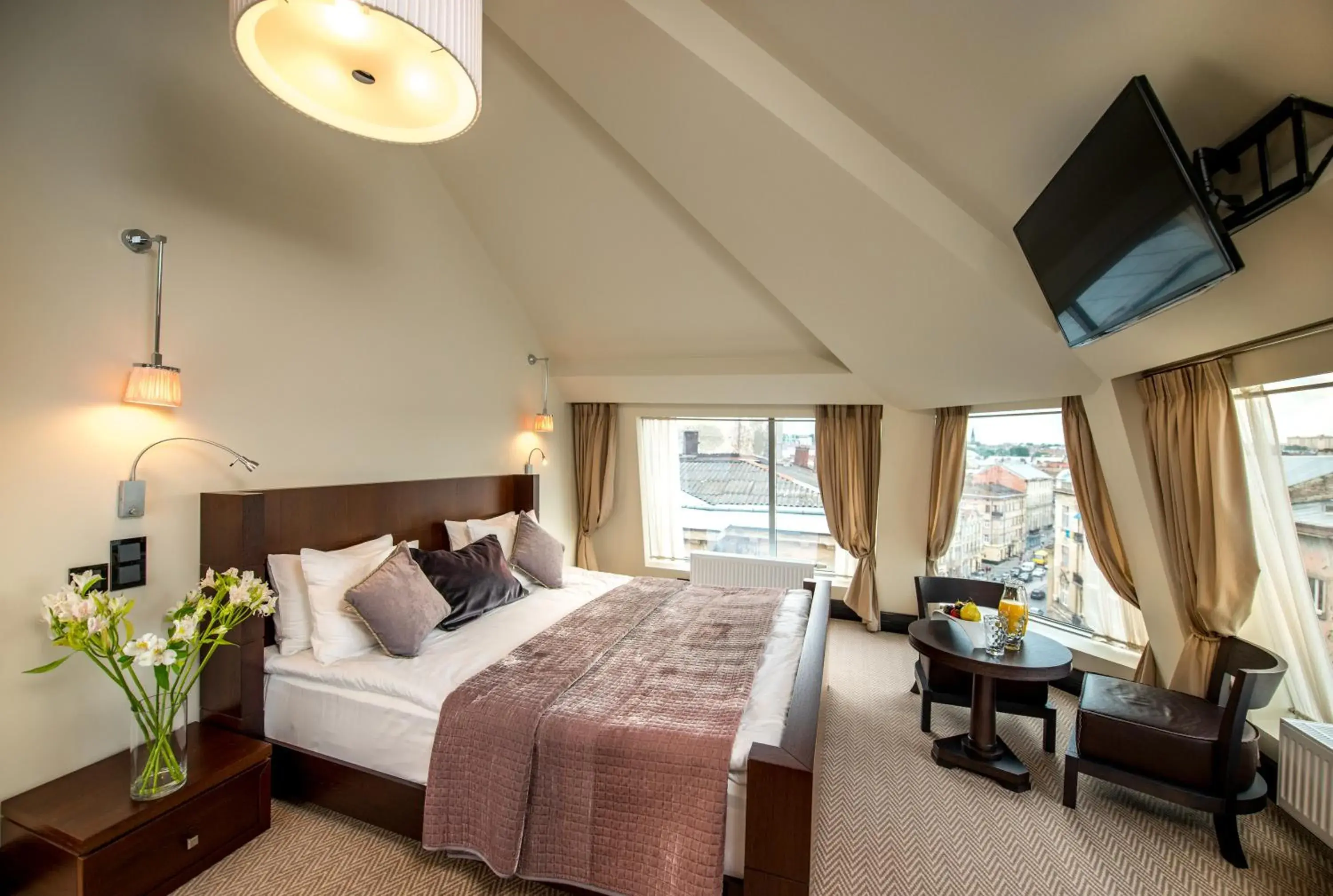 Two-Bedroom Apartment in Astoria Hotel Two-Bedroom Apartment in Astoria Hotel