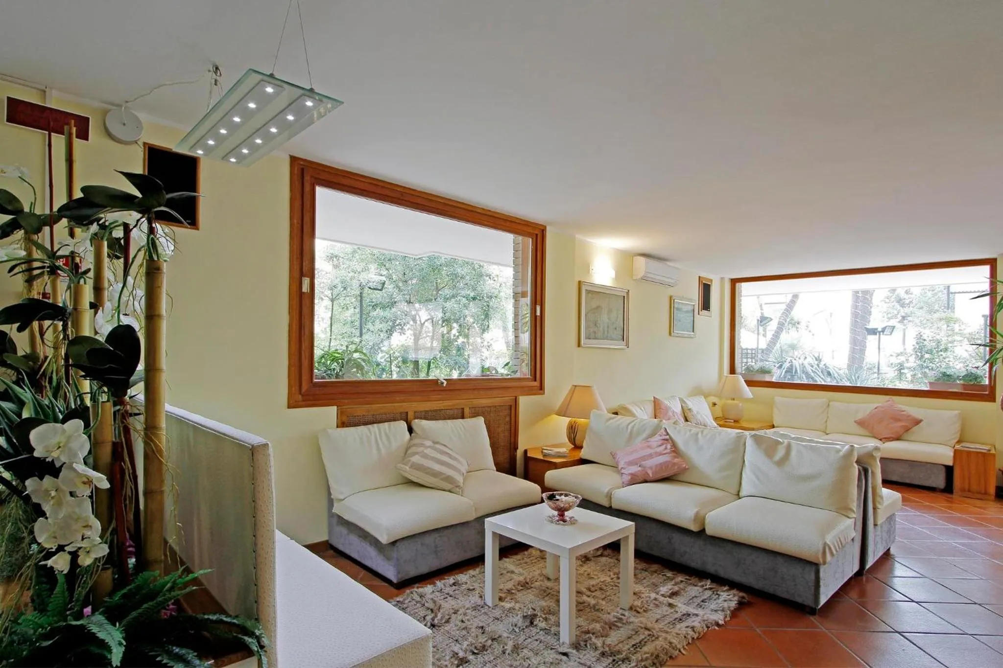 Lobby or reception in Hotel Deborah