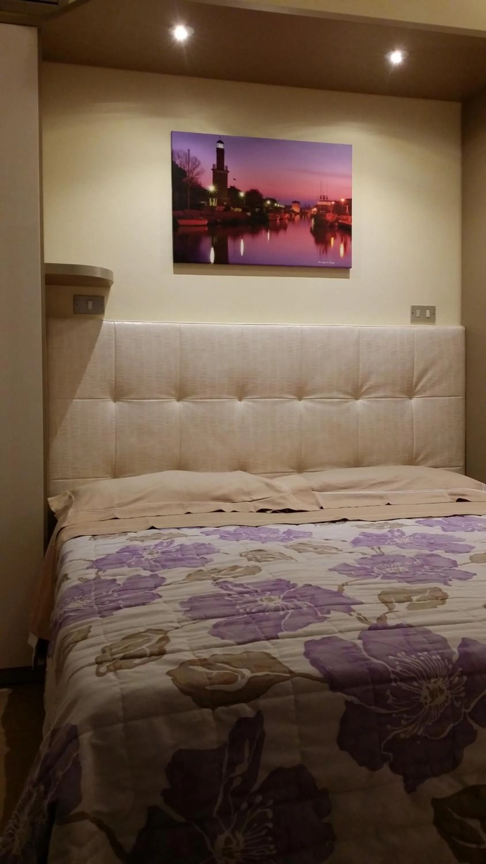 Decorative detail, Bed in Hotel Deborah