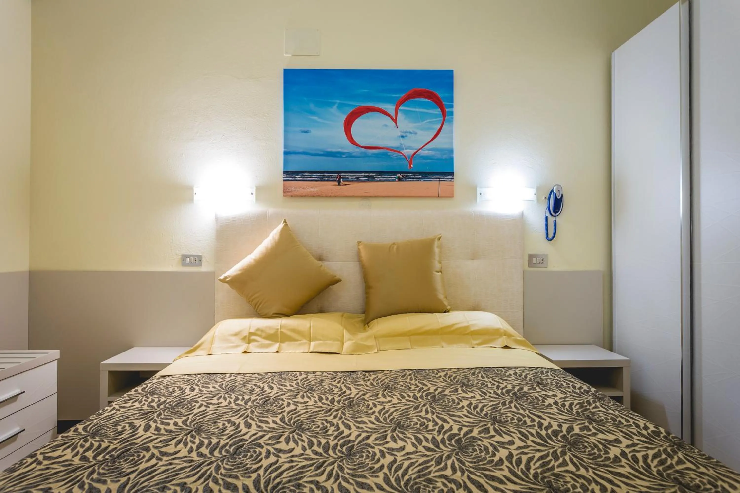 Bed in Hotel Deborah