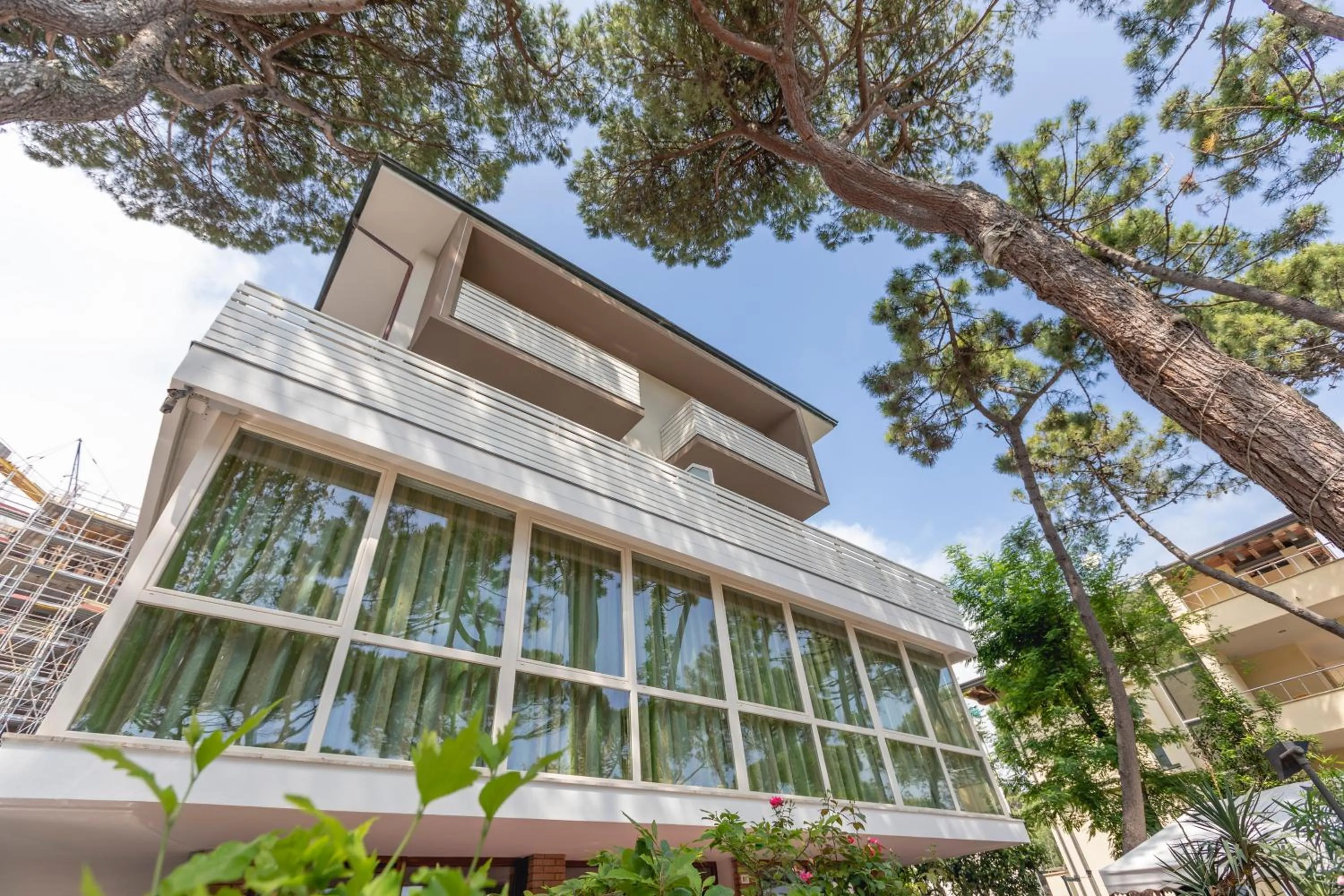 Property building in Hotel Deborah