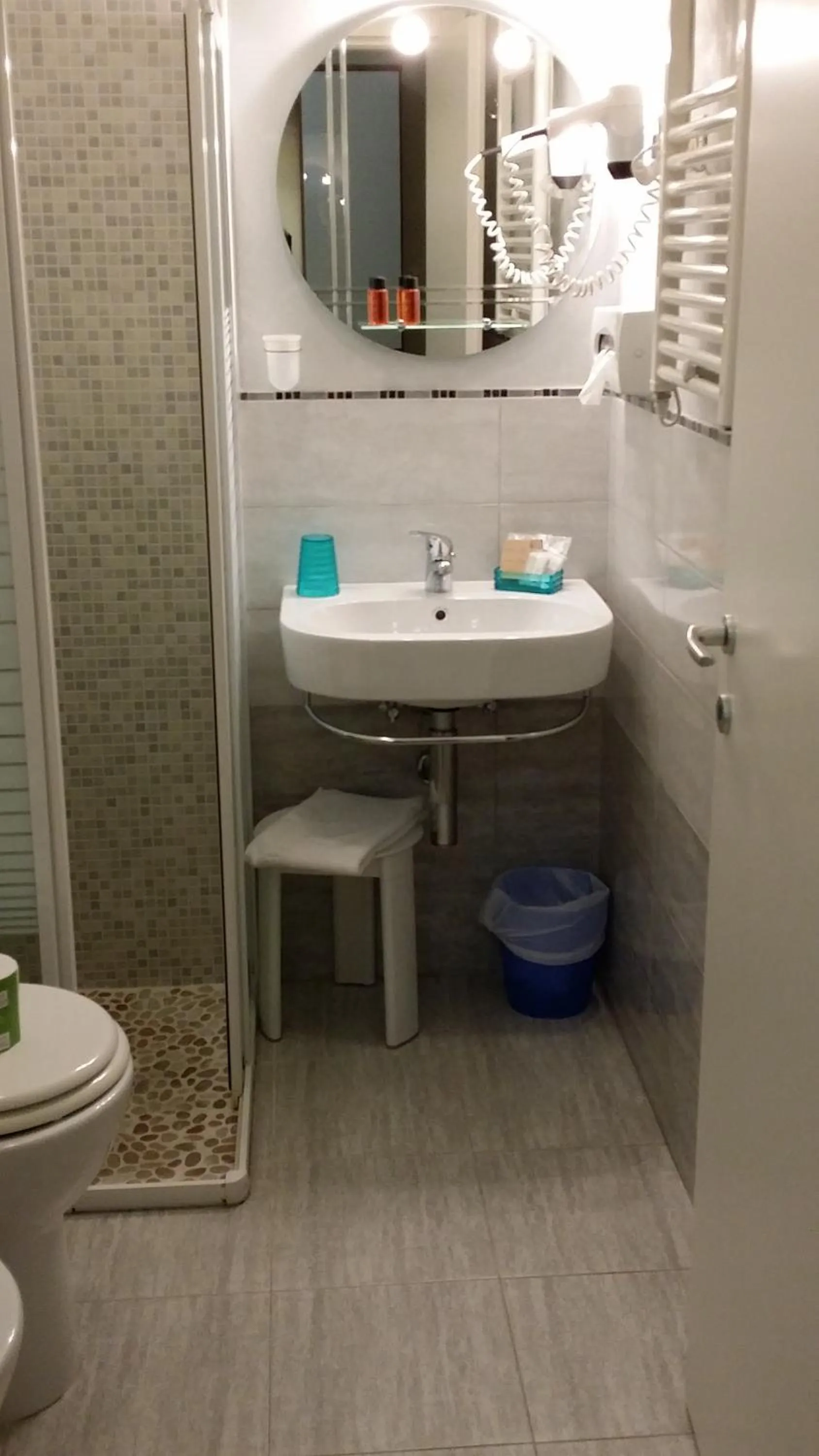 Bathroom in Hotel Deborah