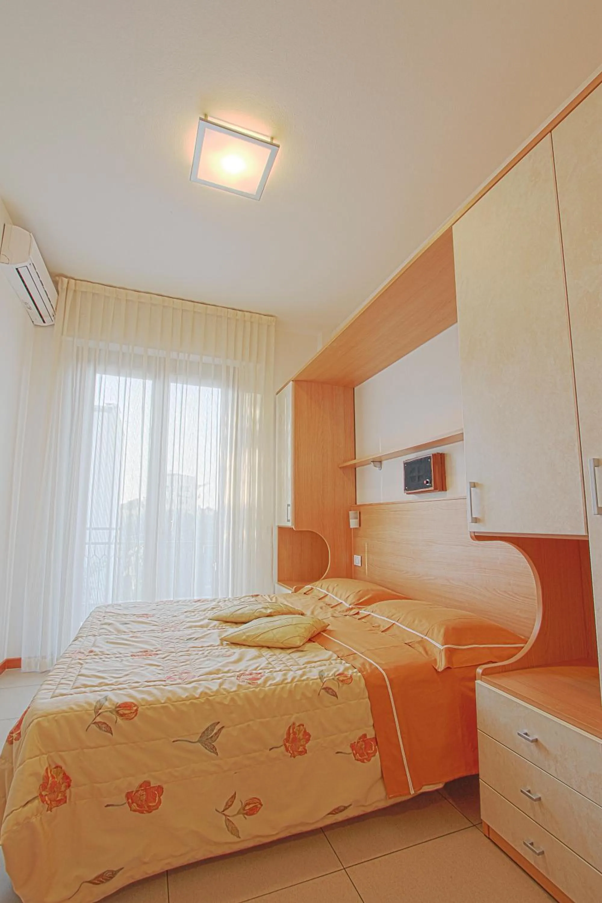 Photo of the whole room, Bed in Hotel Deborah