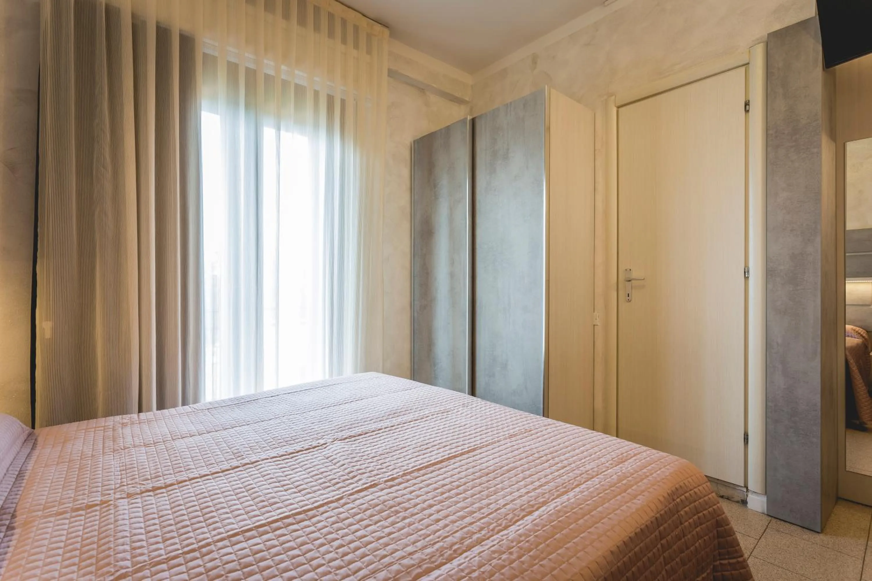 Photo of the whole room, Bed in Hotel Deborah