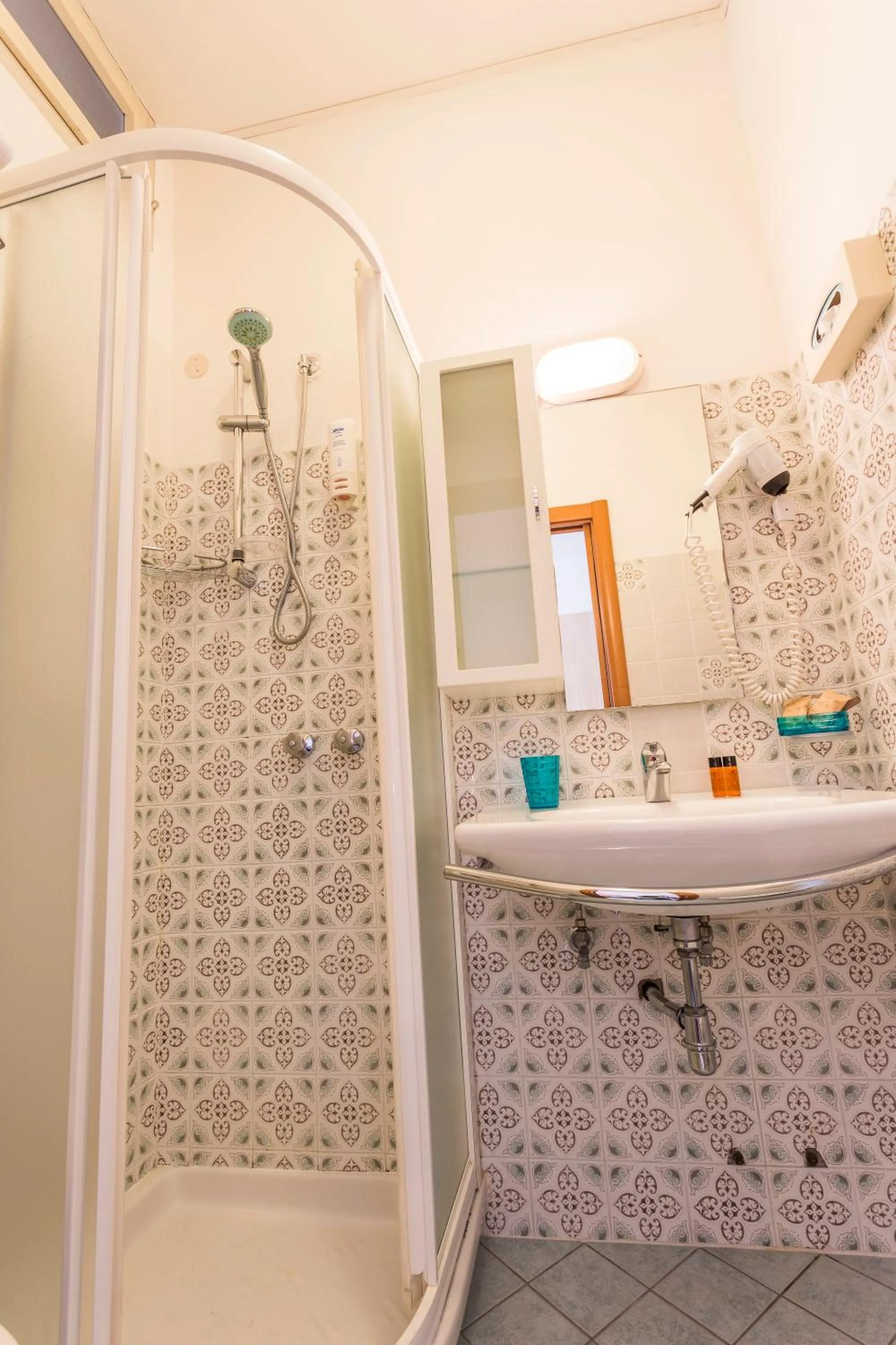 Bathroom in Hotel Deborah