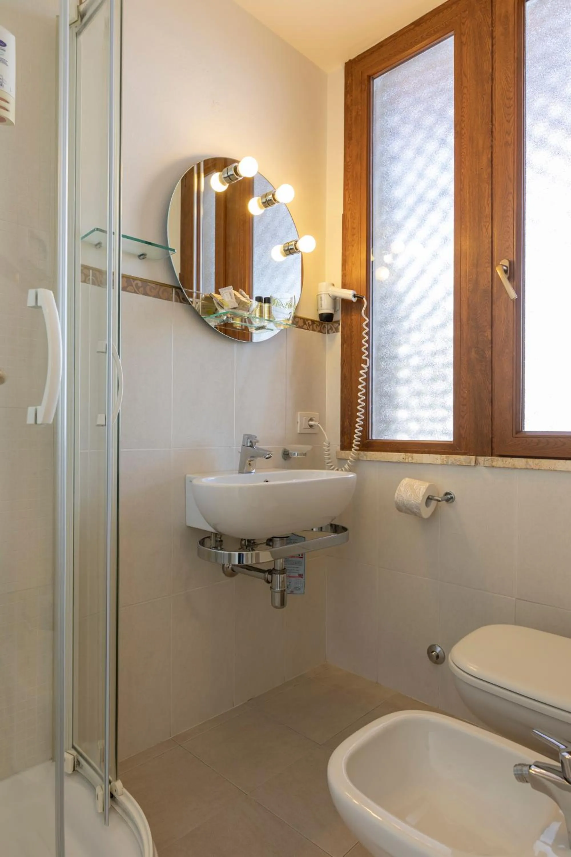 Bathroom in Hotel Deborah