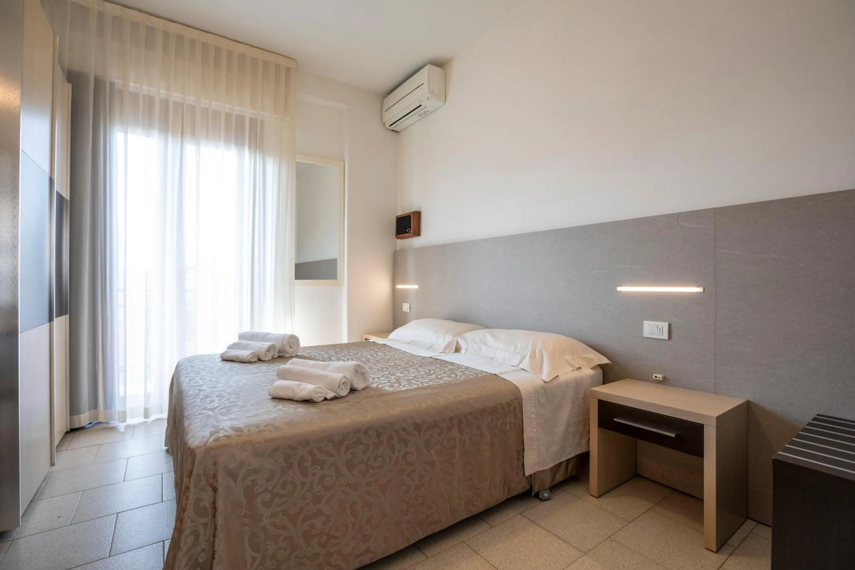 Bedroom, Bed in Hotel Deborah