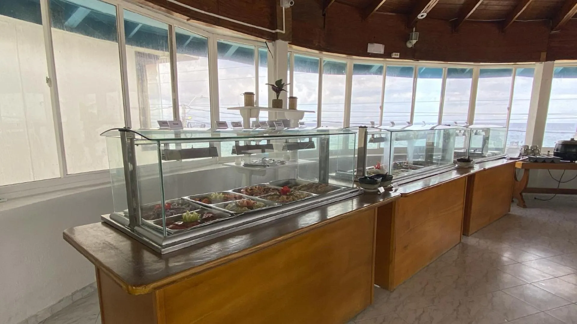 Restaurant/places to eat in Hotel Blue Reef by On vacation