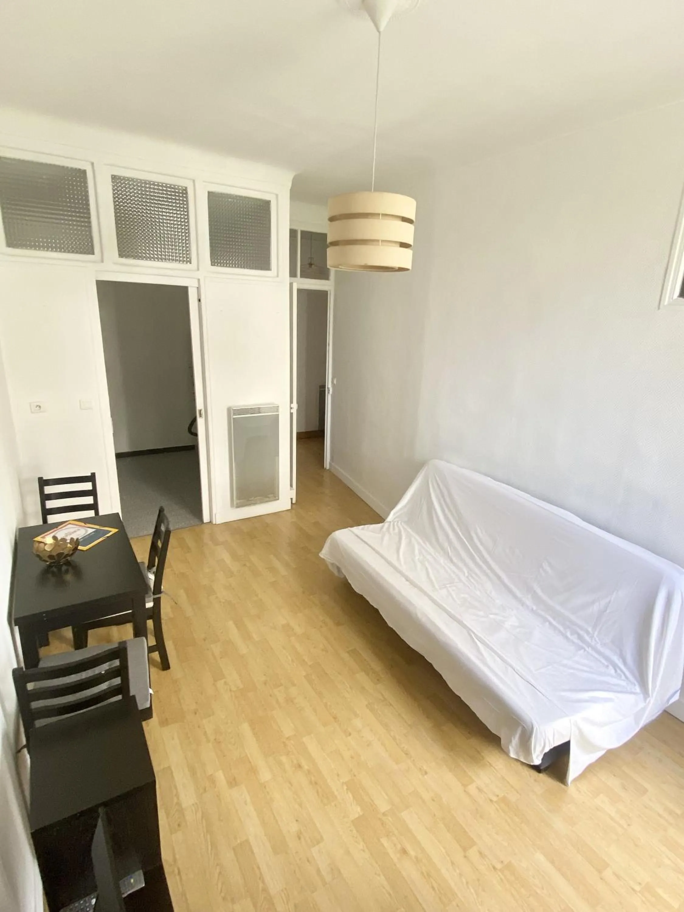 Living room in Esperanto