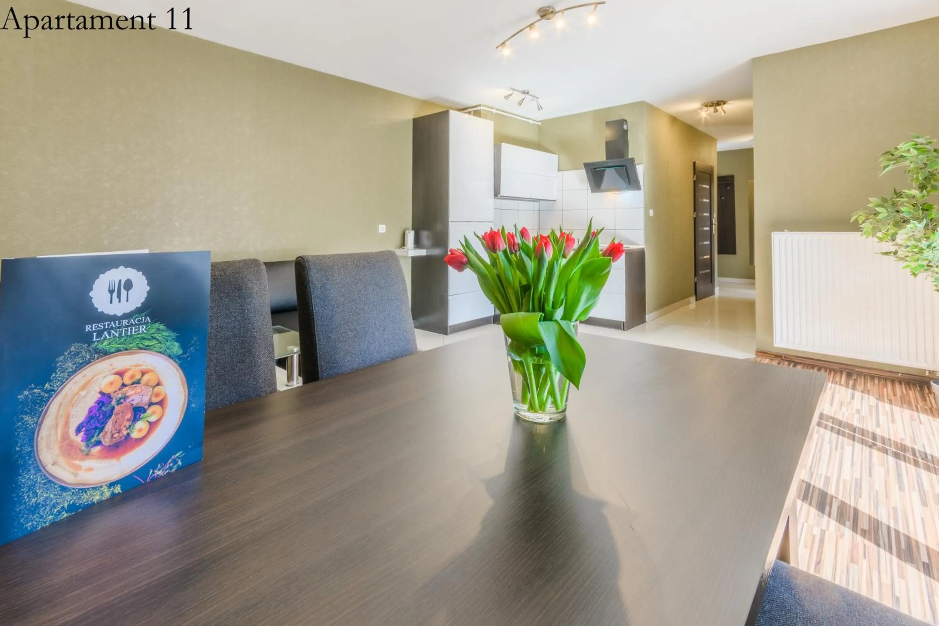 Kitchen or kitchenette in Apartamenty Katowice by Lantier - Swimming Pool Zone