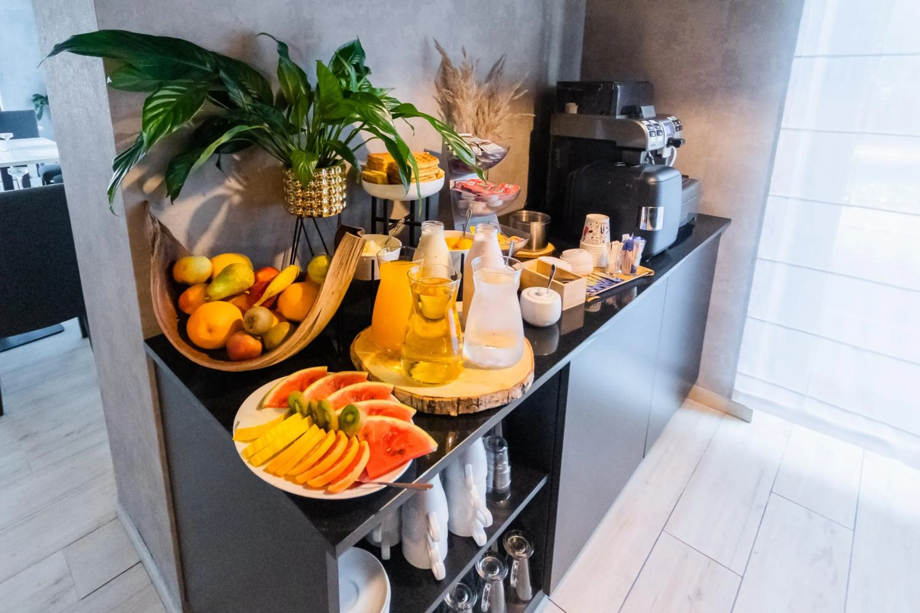 Breakfast in Apartamenty Katowice by Lantier - Swimming Pool Zone
