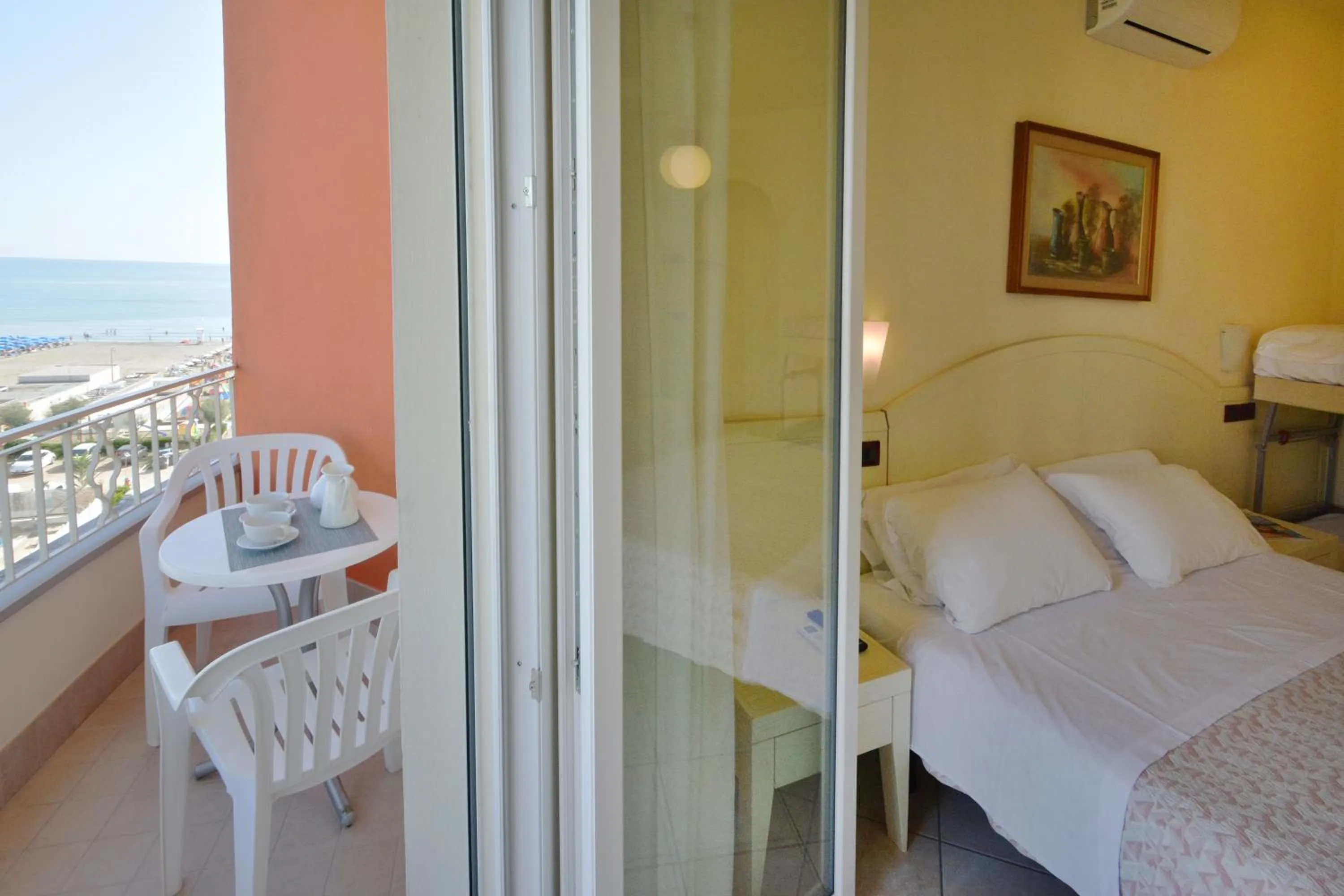 Photo of the whole room, Bed in Hotel Fenice Gluten Free