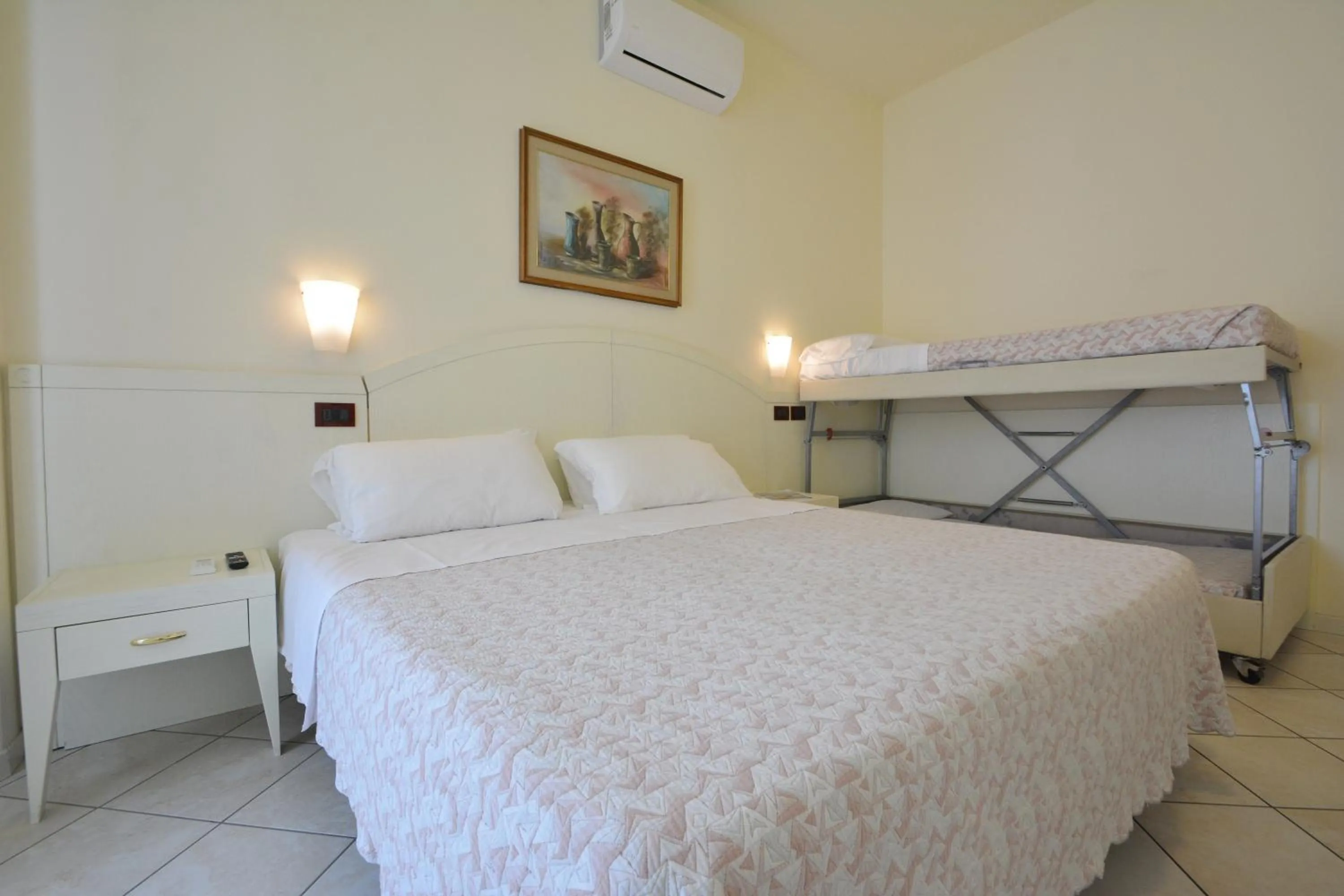 Photo of the whole room, Bed in Hotel Fenice Gluten Free