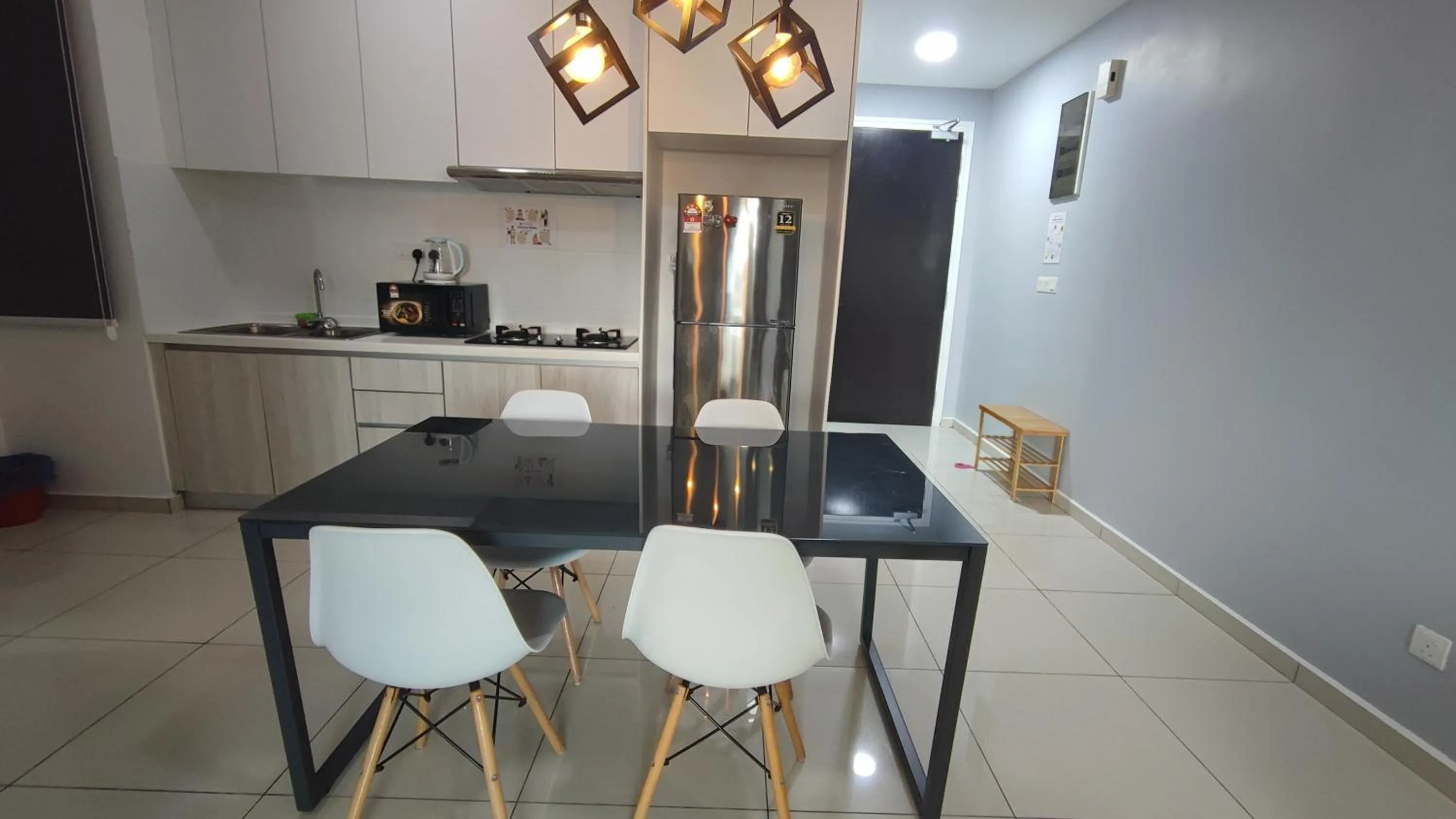 Kenwingston Square Garden By IdealHub