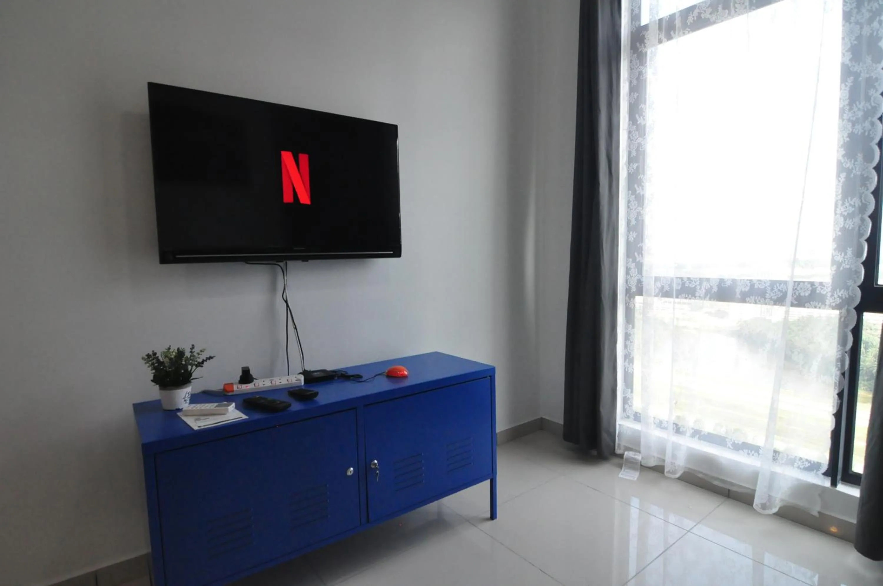 Kenwingston Square Garden By IdealHub