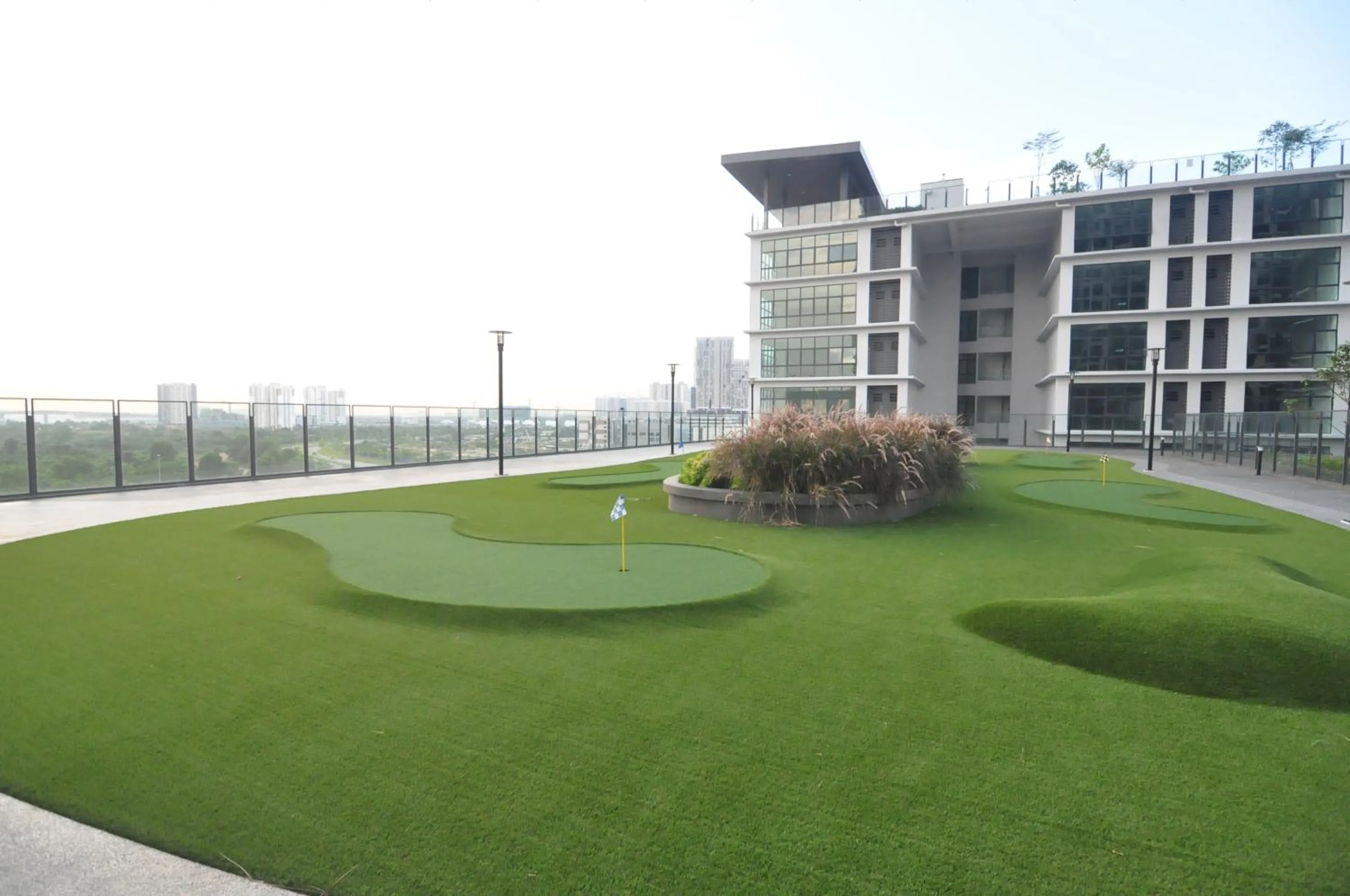 Kenwingston Square Garden By IdealHub