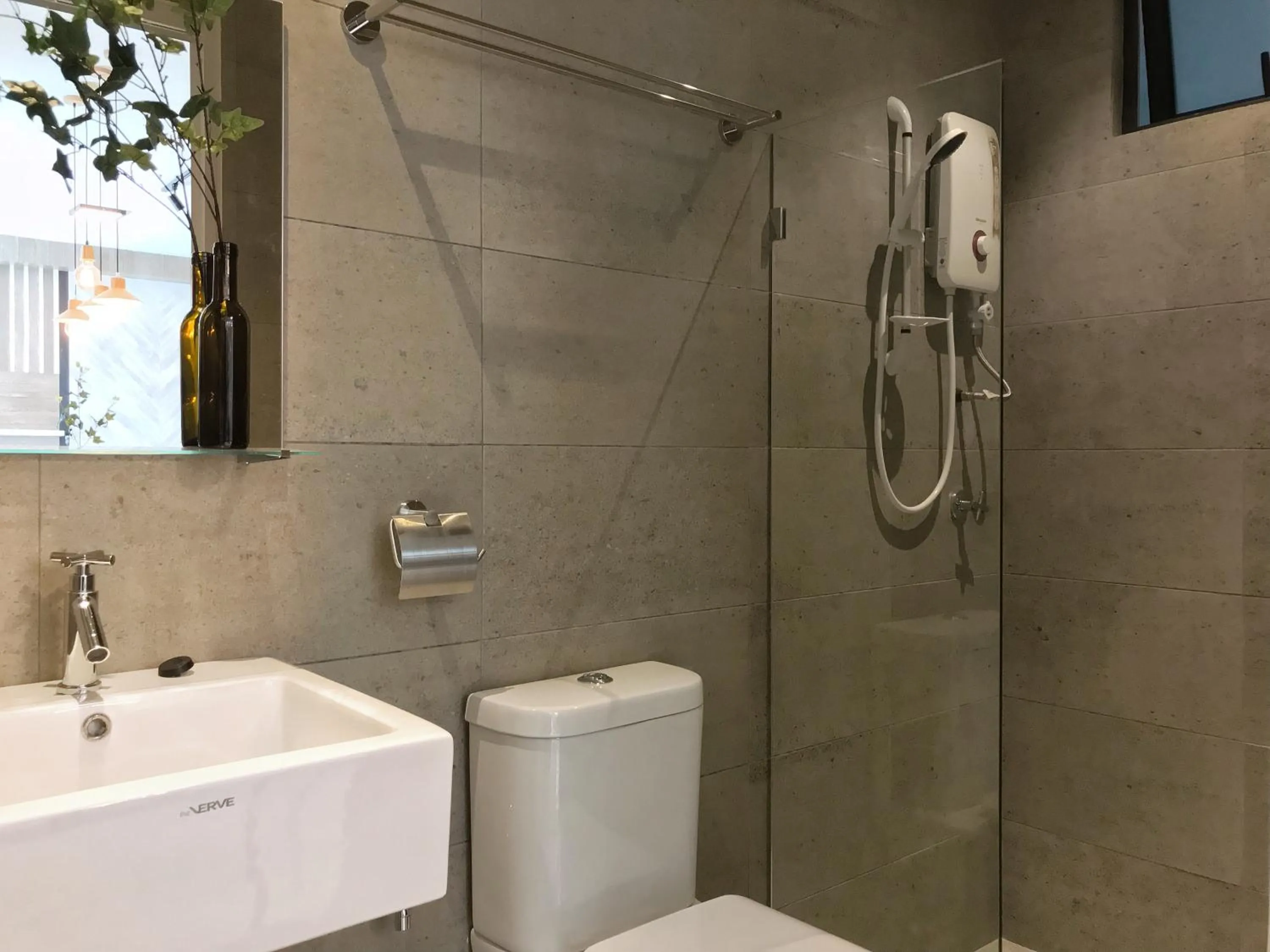 Kenwingston Square Garden By IdealHub