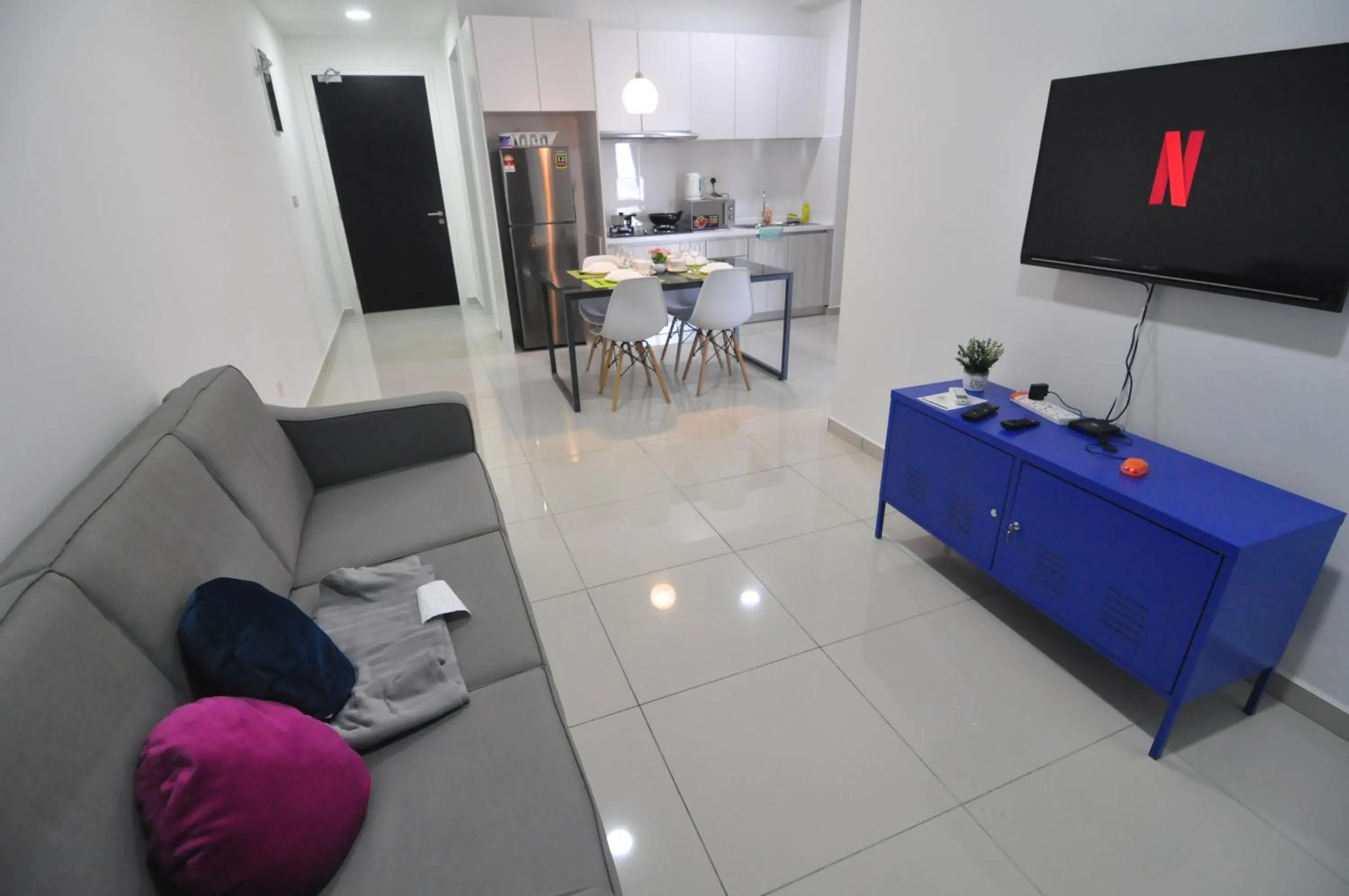 Kenwingston Square Garden By IdealHub