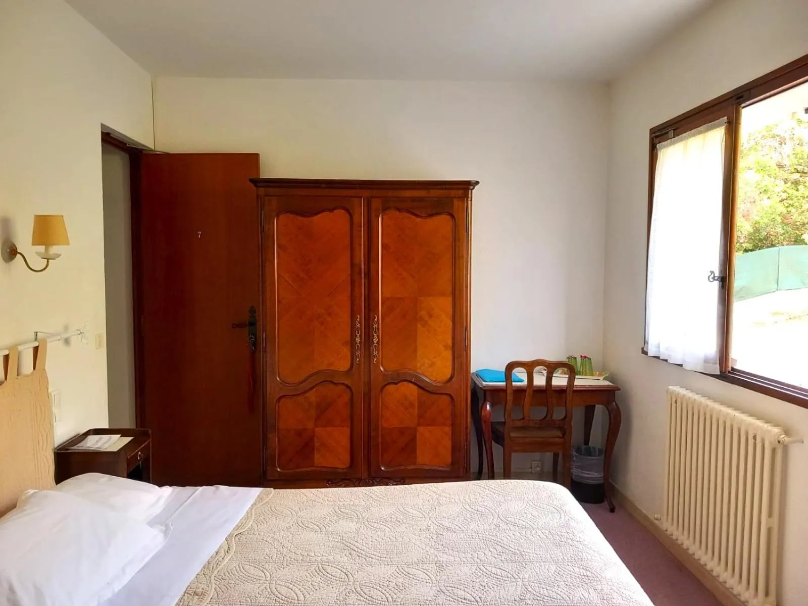 Bed in Hôtel Cap Soleil