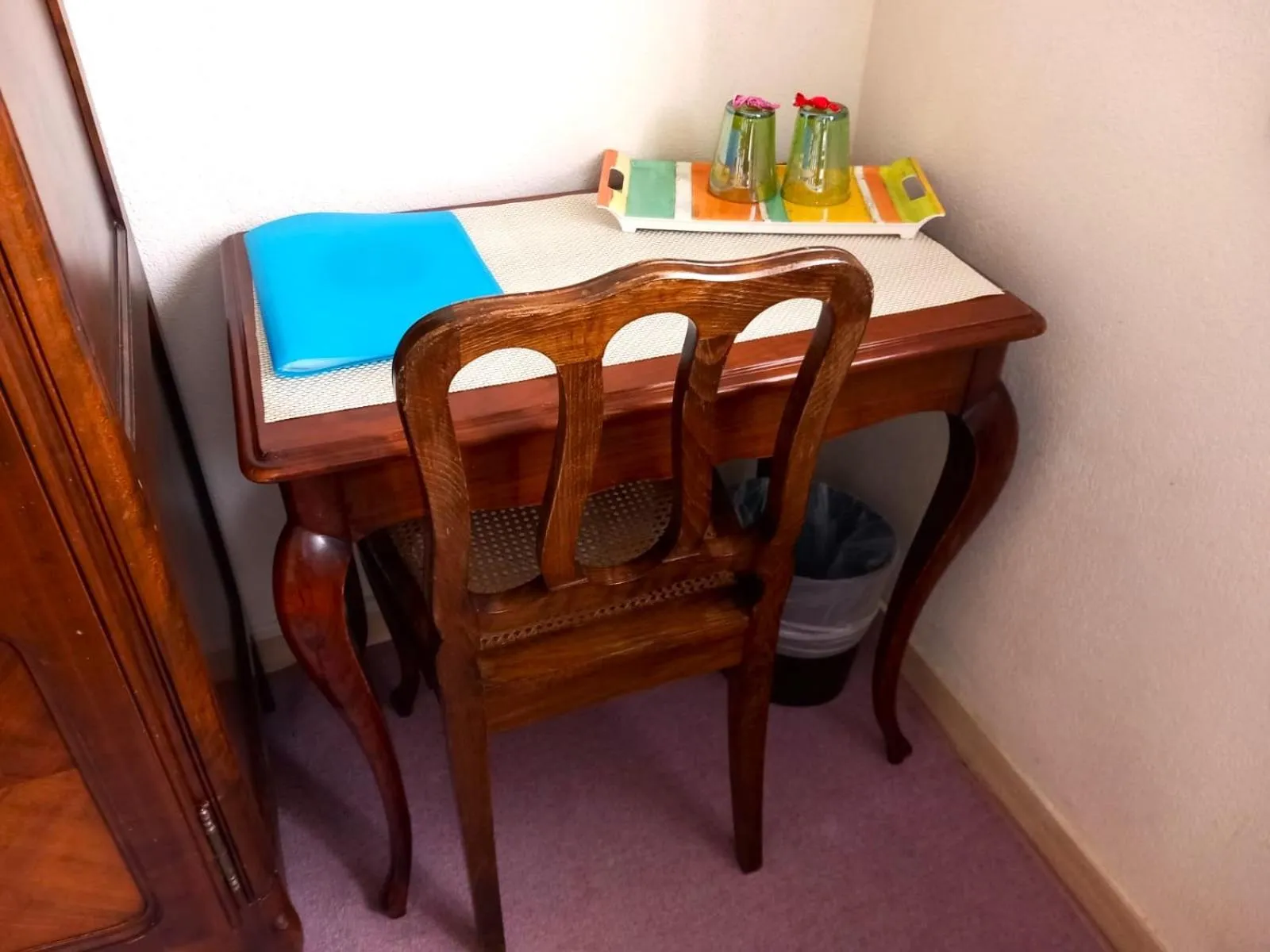 wardrobe in Hôtel Cap Soleil