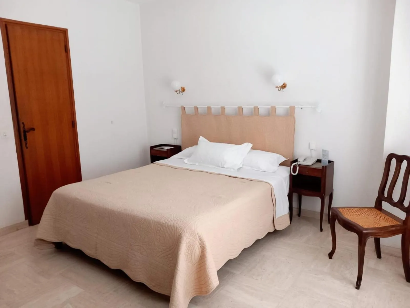 Bedroom in Hôtel Cap Soleil