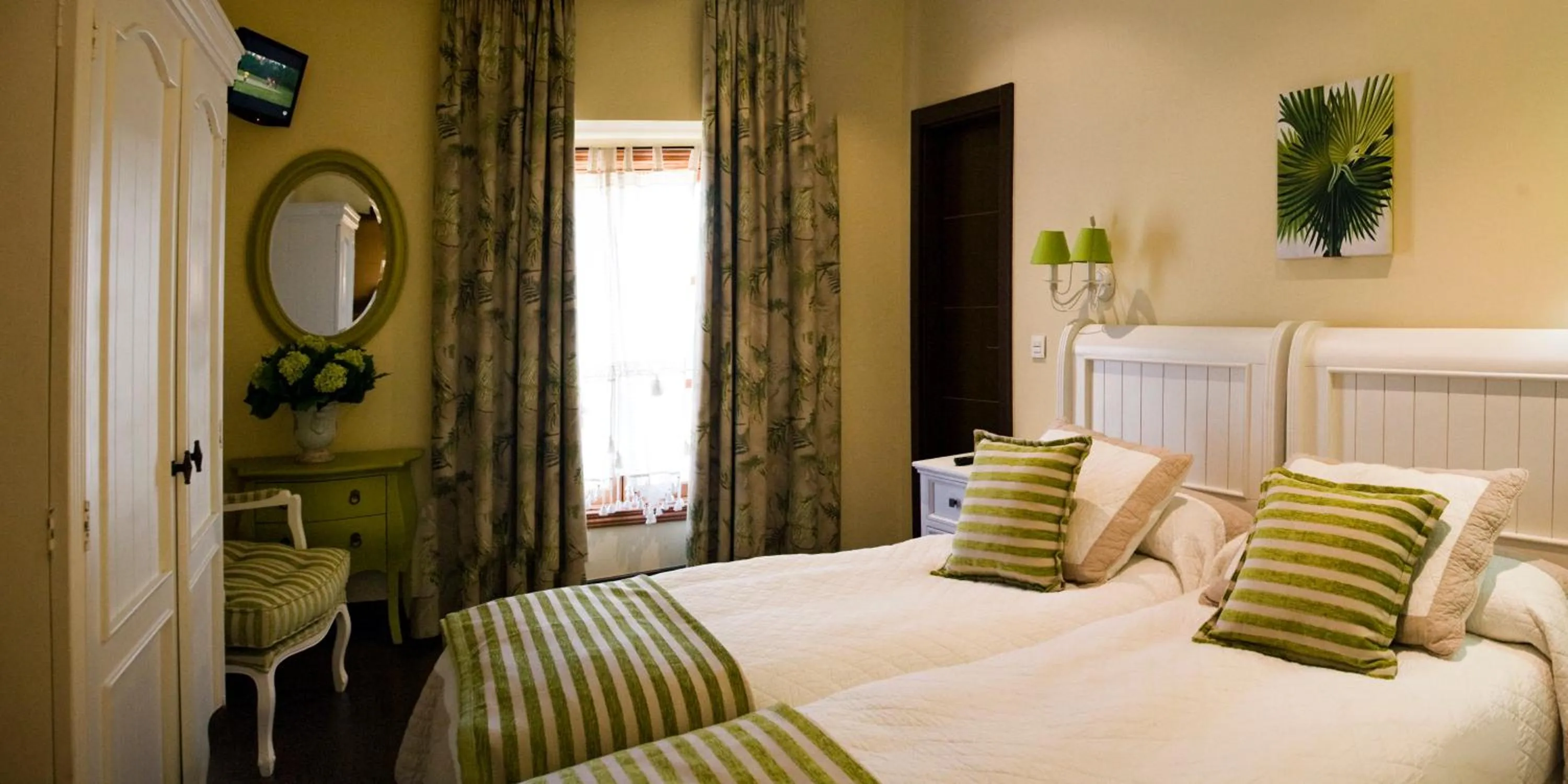 Day, Bed in Hotel San Antón Abad