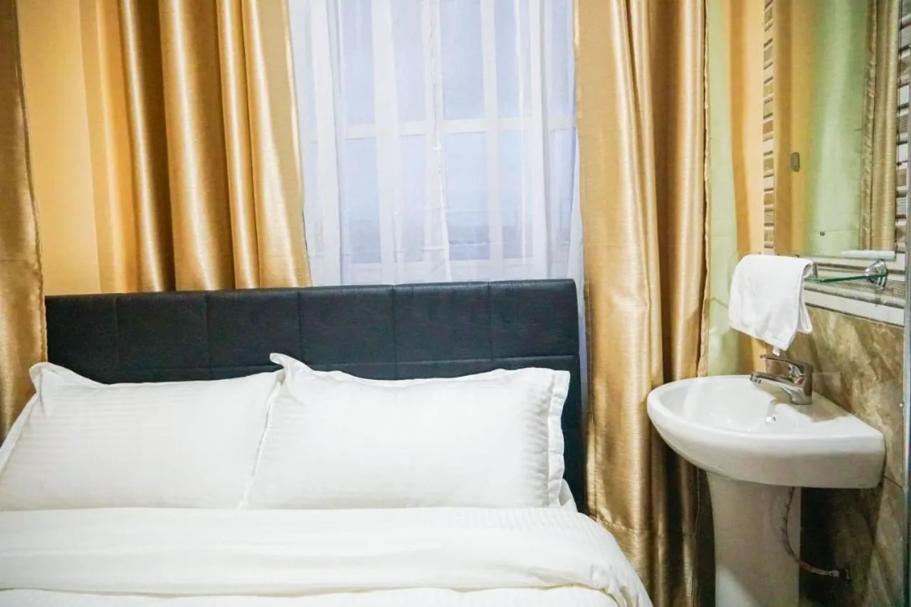 Bed in Kentania Hotel & Spa, Nakuru - Kenya