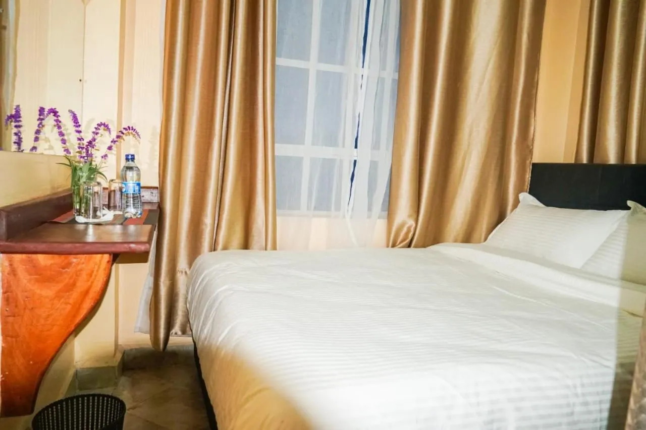 Bed in Kentania Hotel & Spa, Nakuru - Kenya