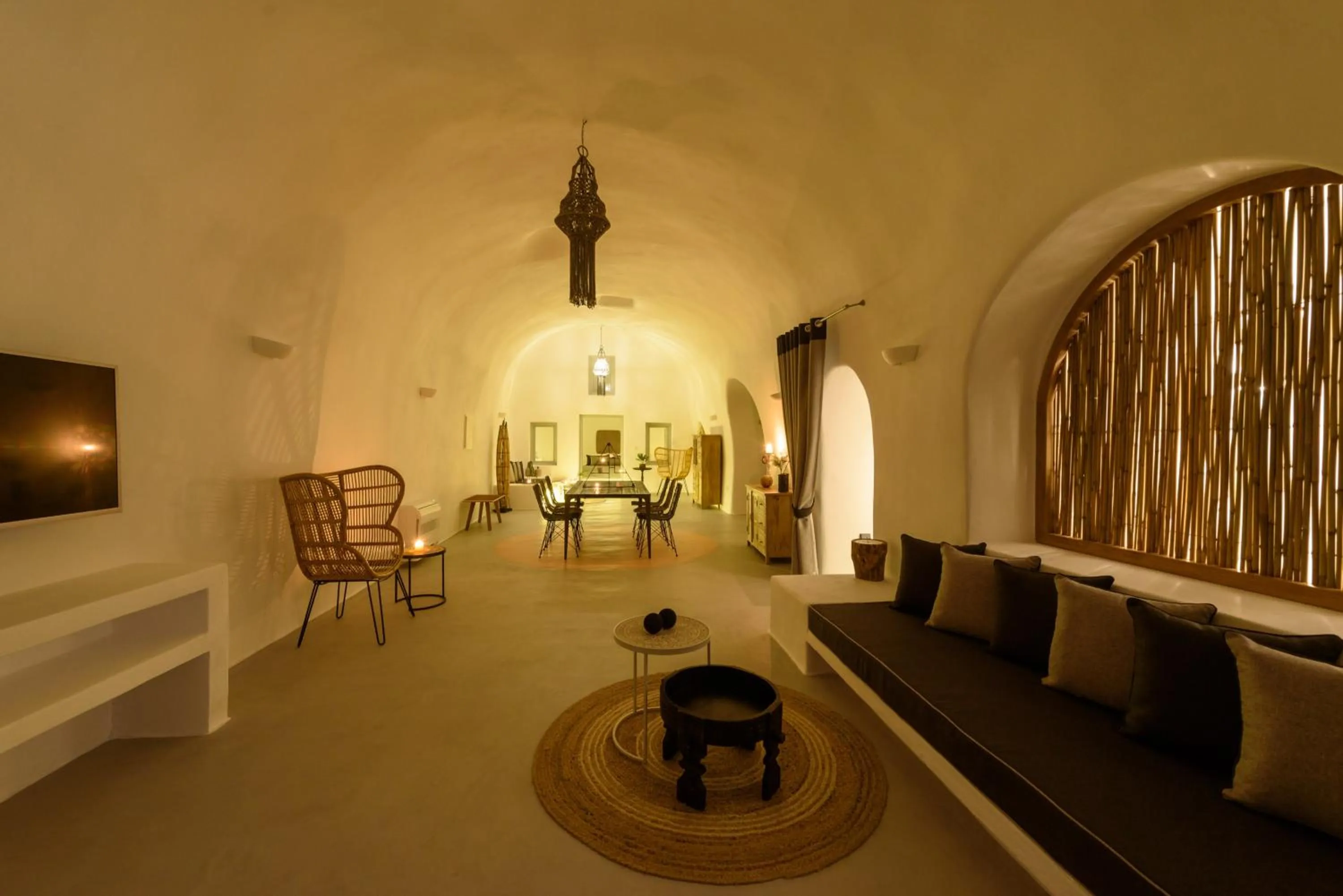 TV and multimedia in Adele Villa by Senses Collection