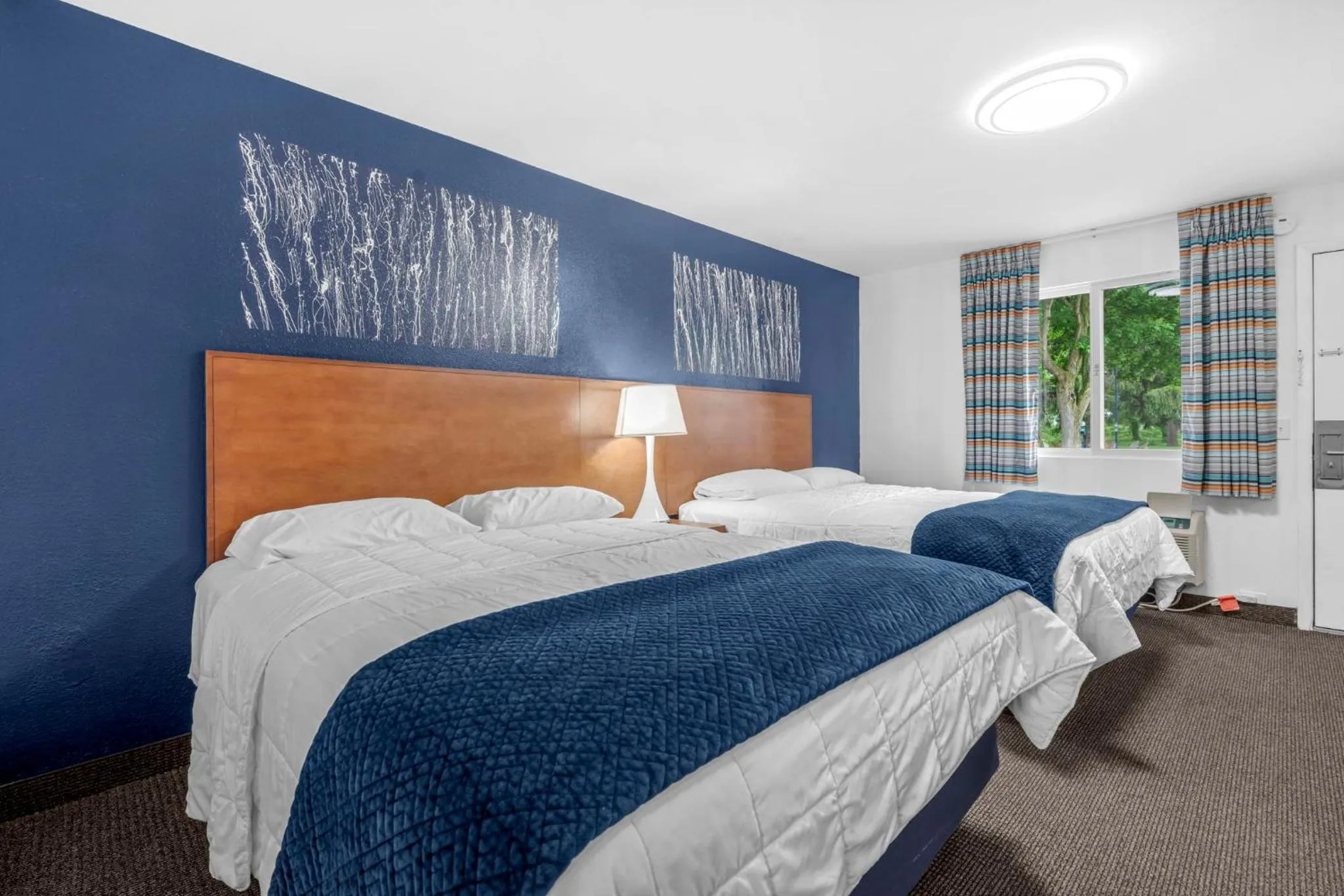 Bed in Starlite Resort