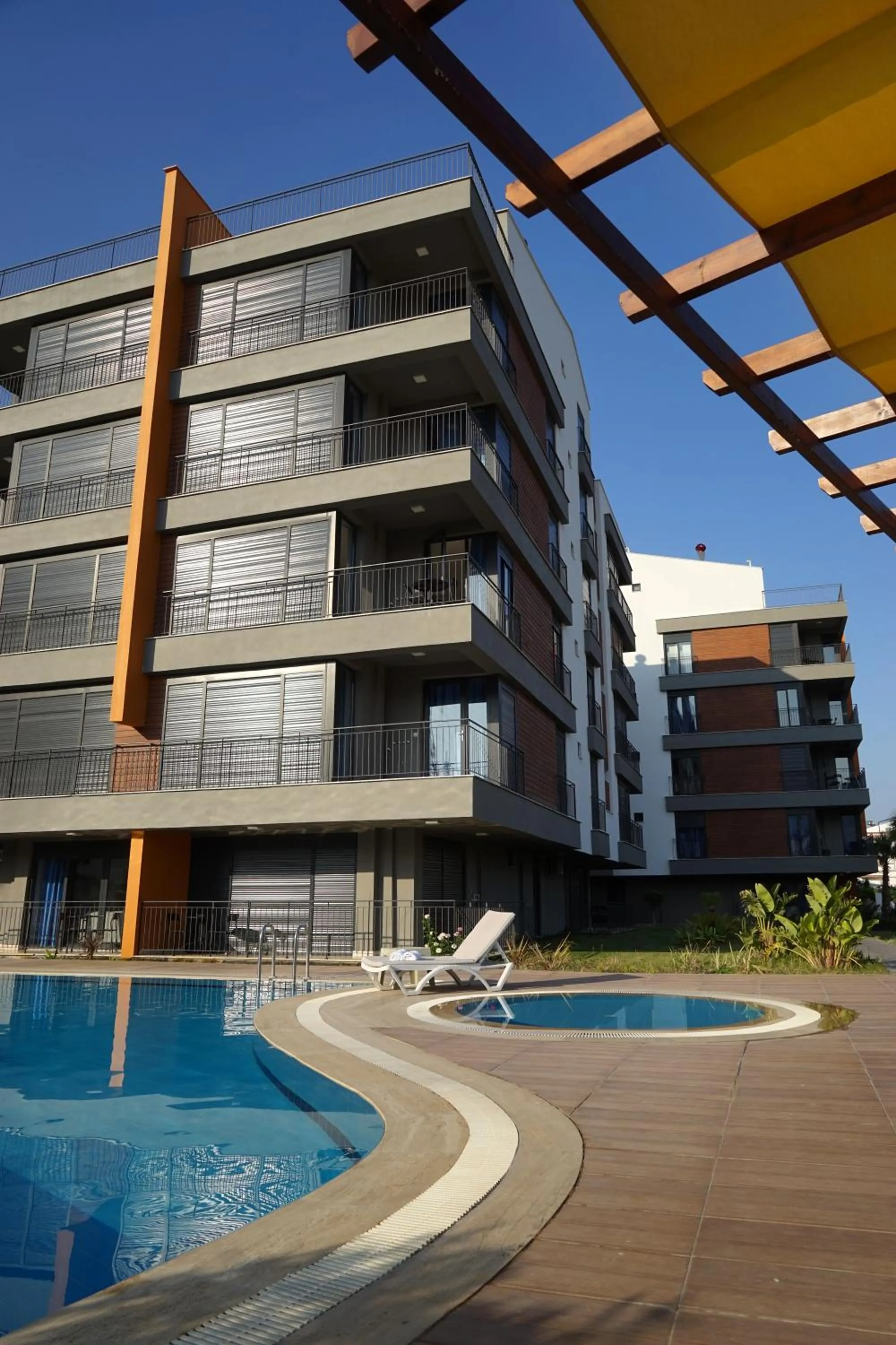 Property building in MENE SUITES
