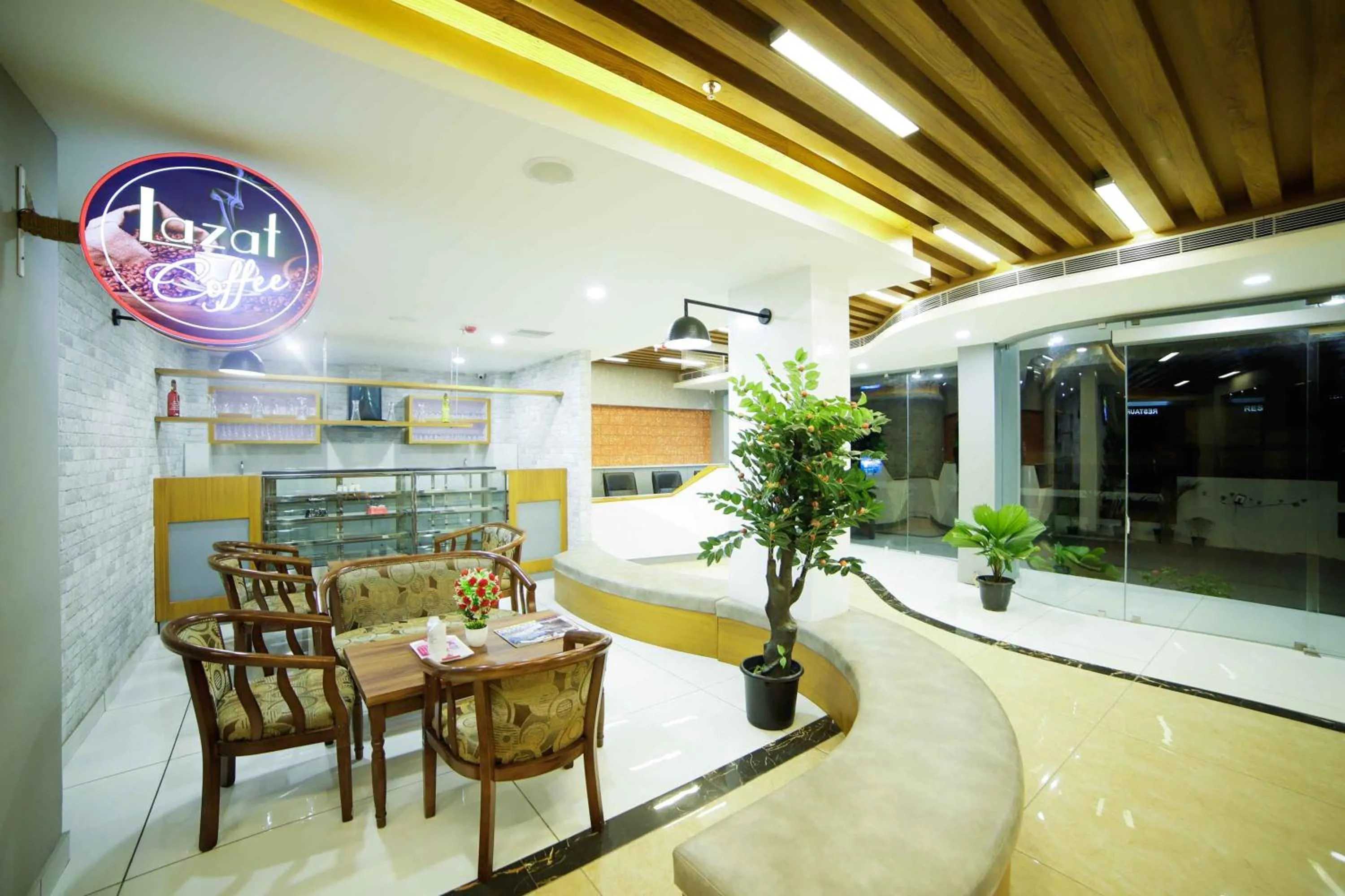 Restaurant/places to eat in Bhavanam Regency Guruvayoor