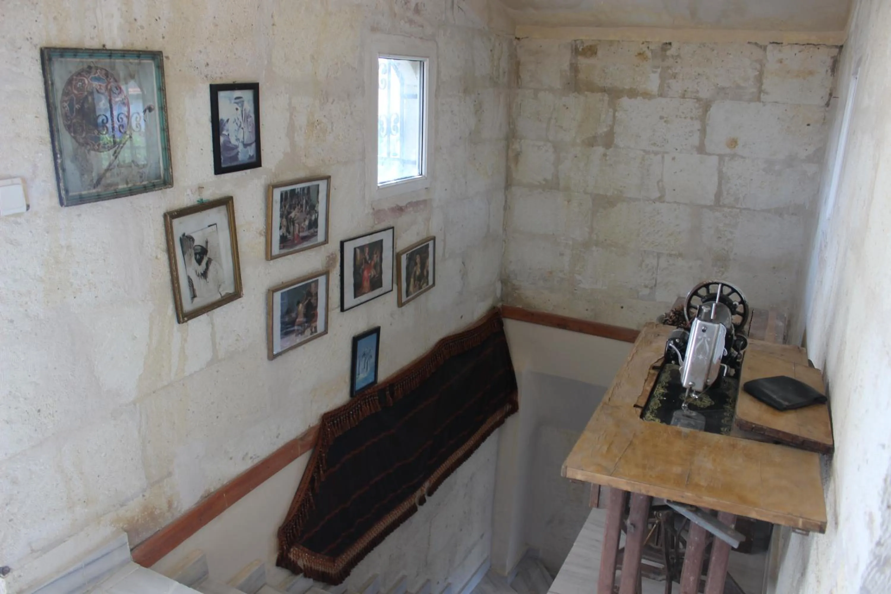 Decorative detail in Capiedra Hotel