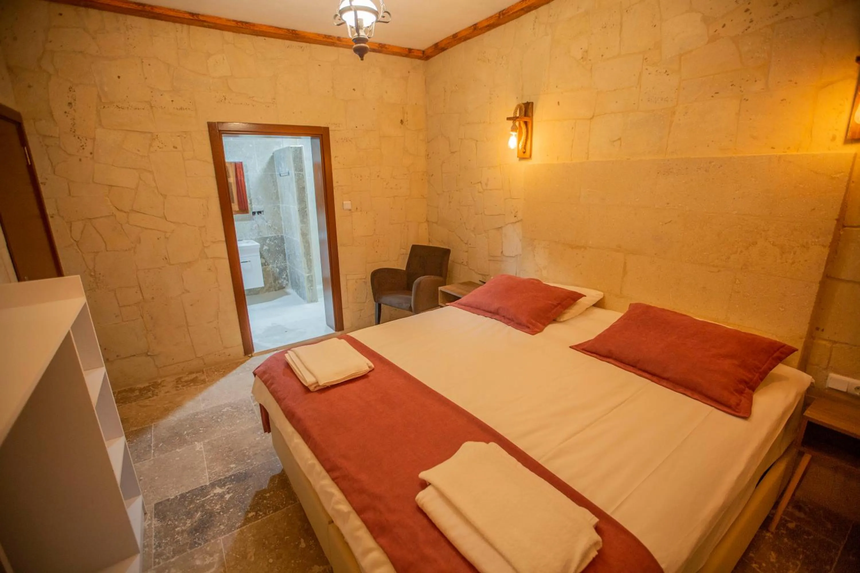 Photo of the whole room, Bed in Capiedra Hotel