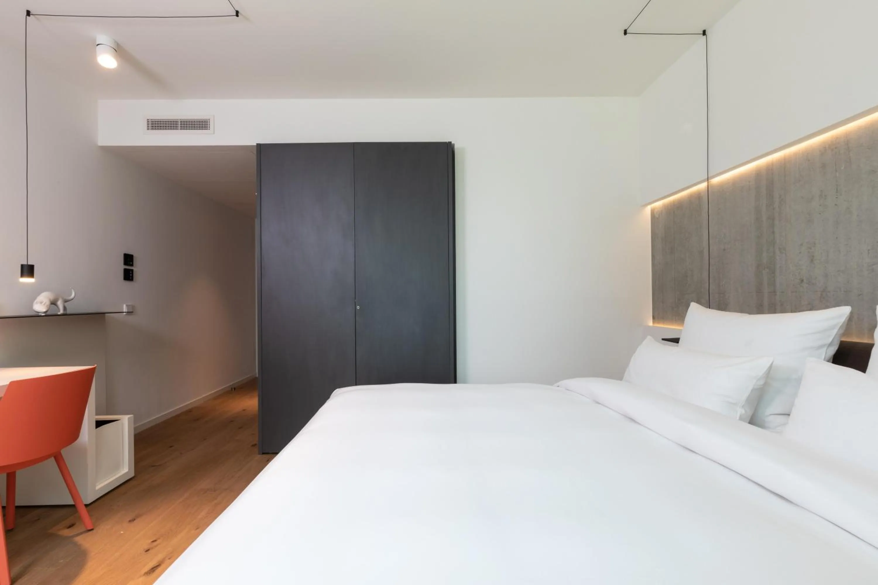Bed in KPM Hotel & Residences Berlin, a Member of Design Hotels