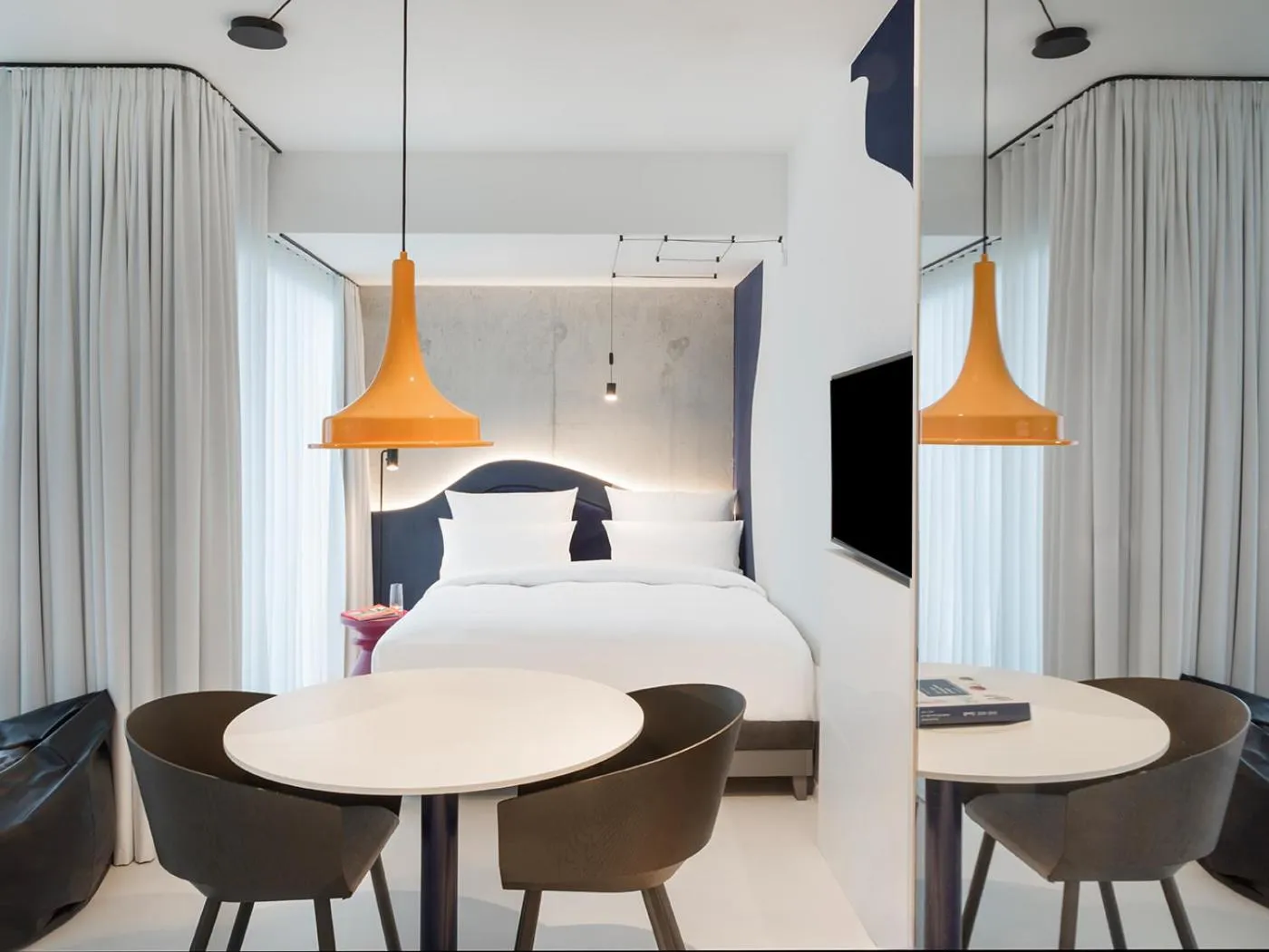 Photo of the whole room, Bed in KPM Hotel & Residences Berlin, a Member of Design Hotels