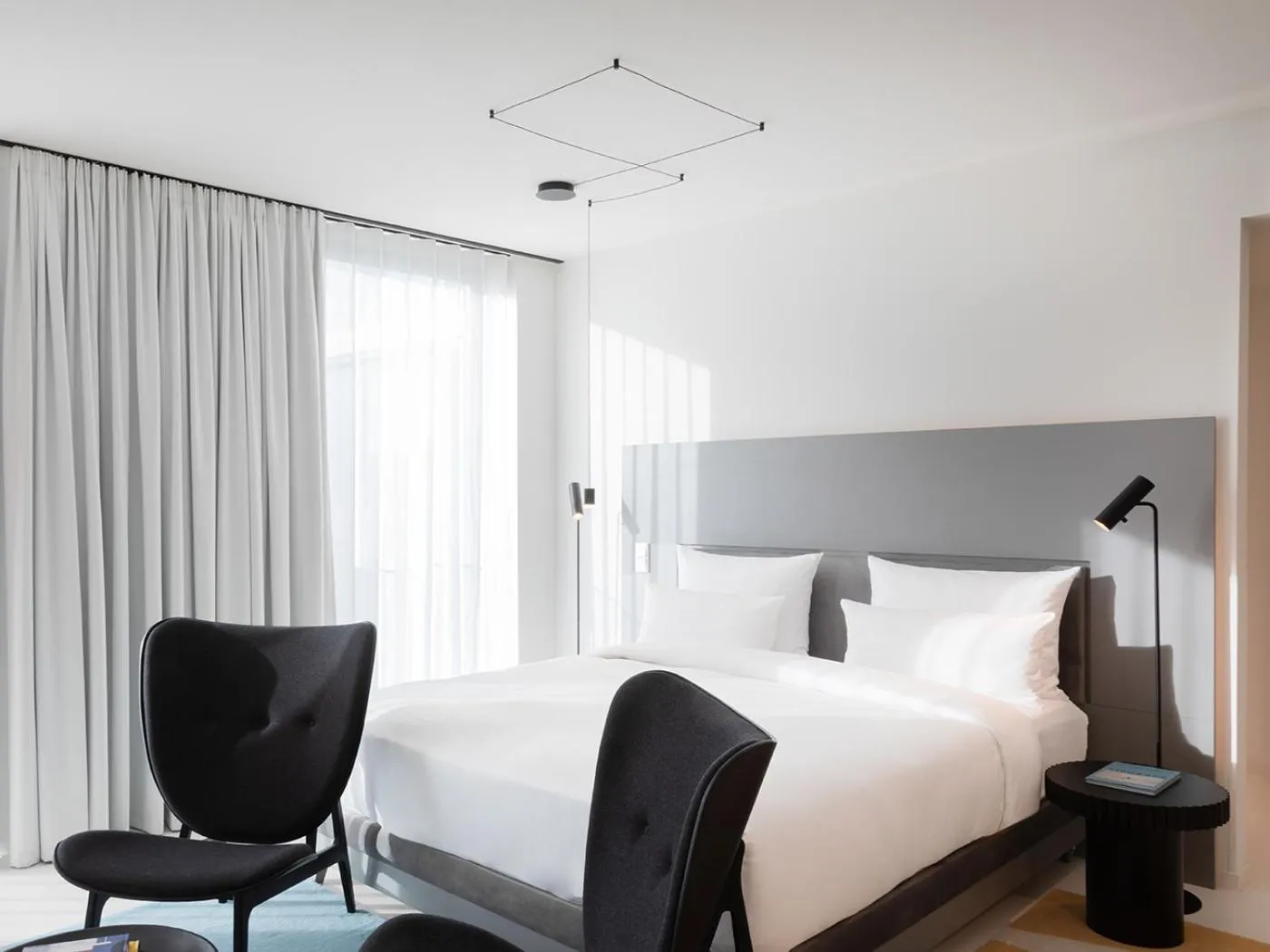 Bed in KPM Hotel & Residences Berlin, a Member of Design Hotels