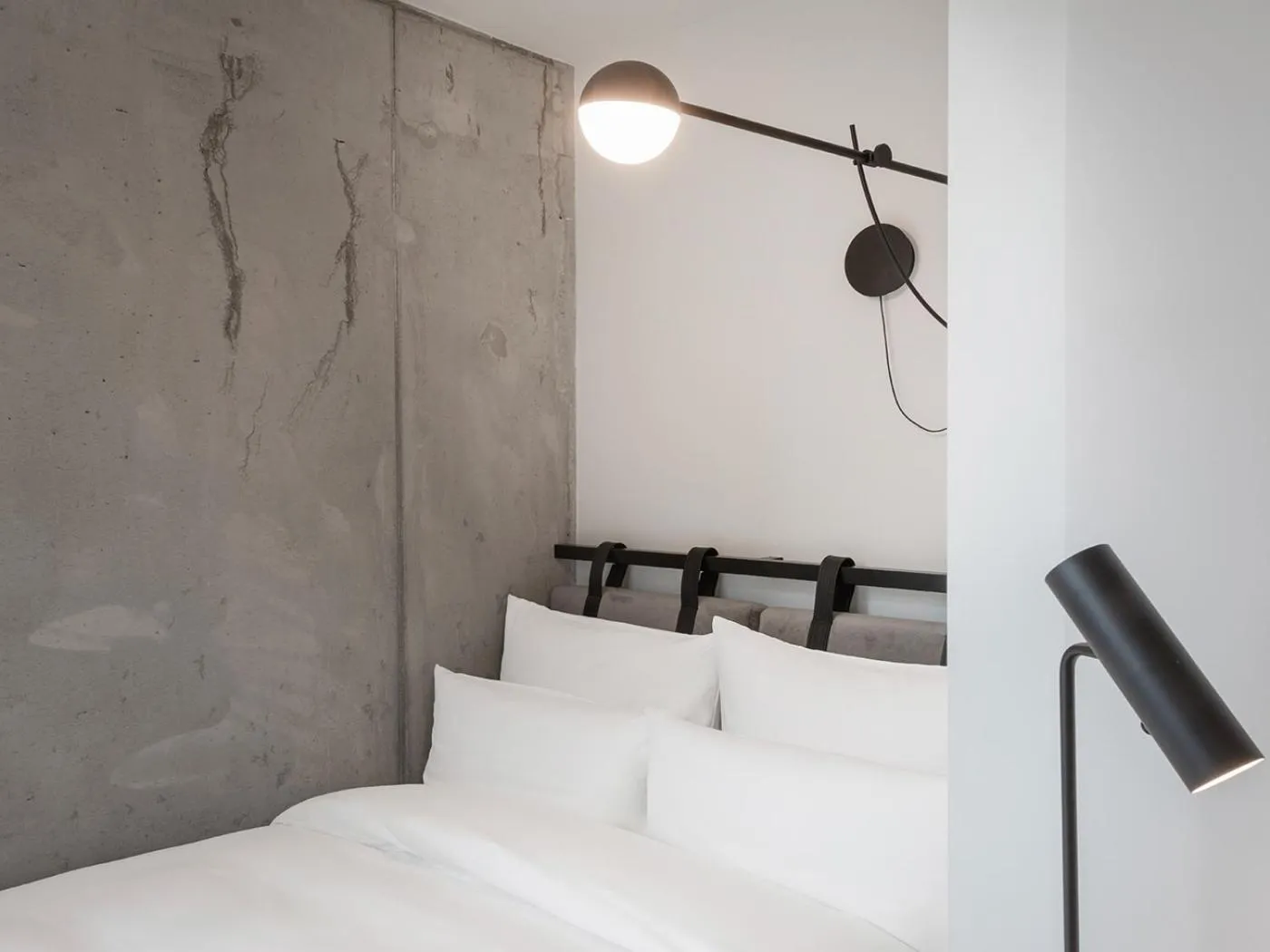 Bed in KPM Hotel & Residences Berlin, a Member of Design Hotels