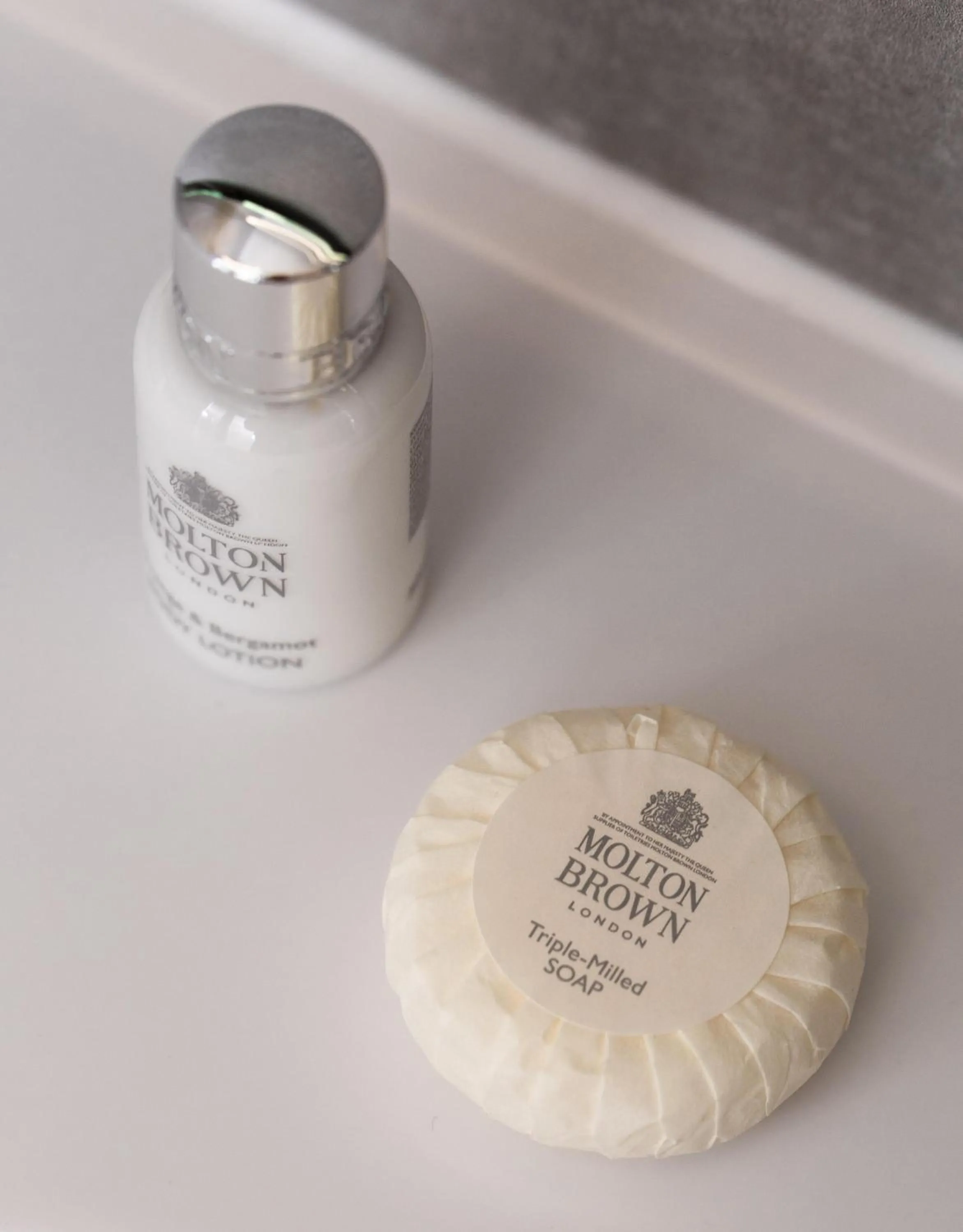 Bathroom in KPM Hotel & Residences Berlin, a Member of Design Hotels