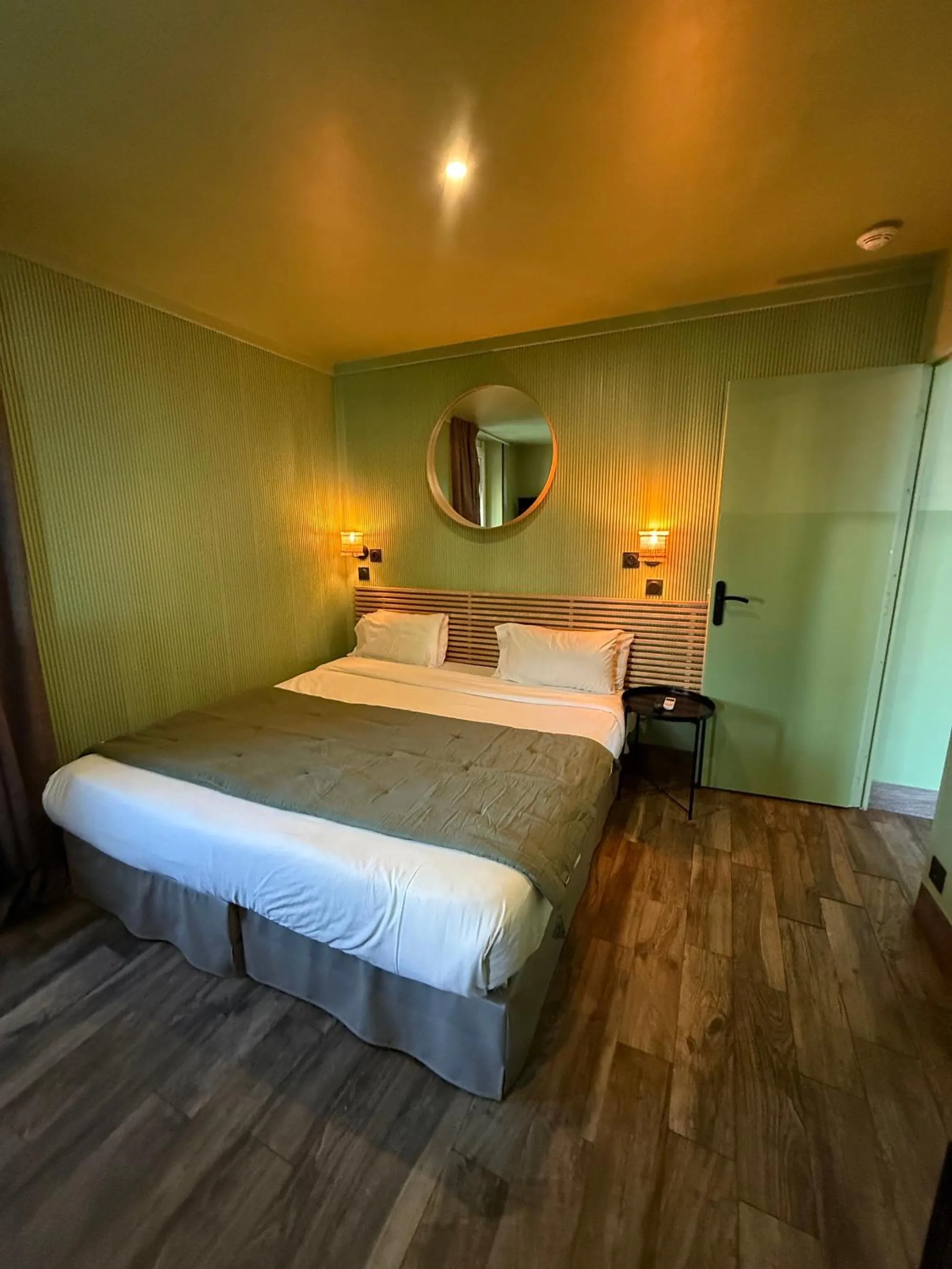 Bedroom, Bed in Hotel de Berne