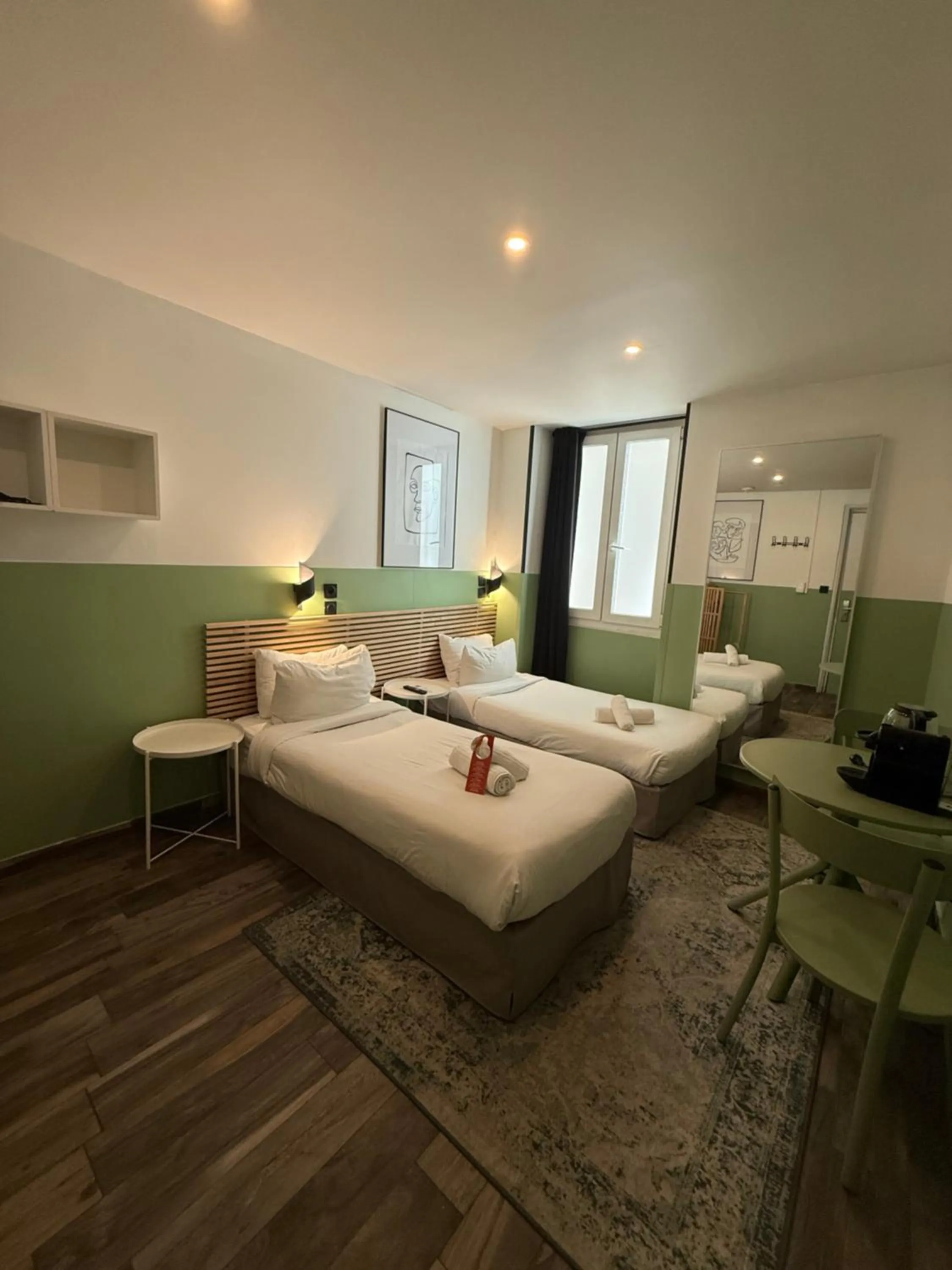 Bedroom, Bed in Hotel de Berne