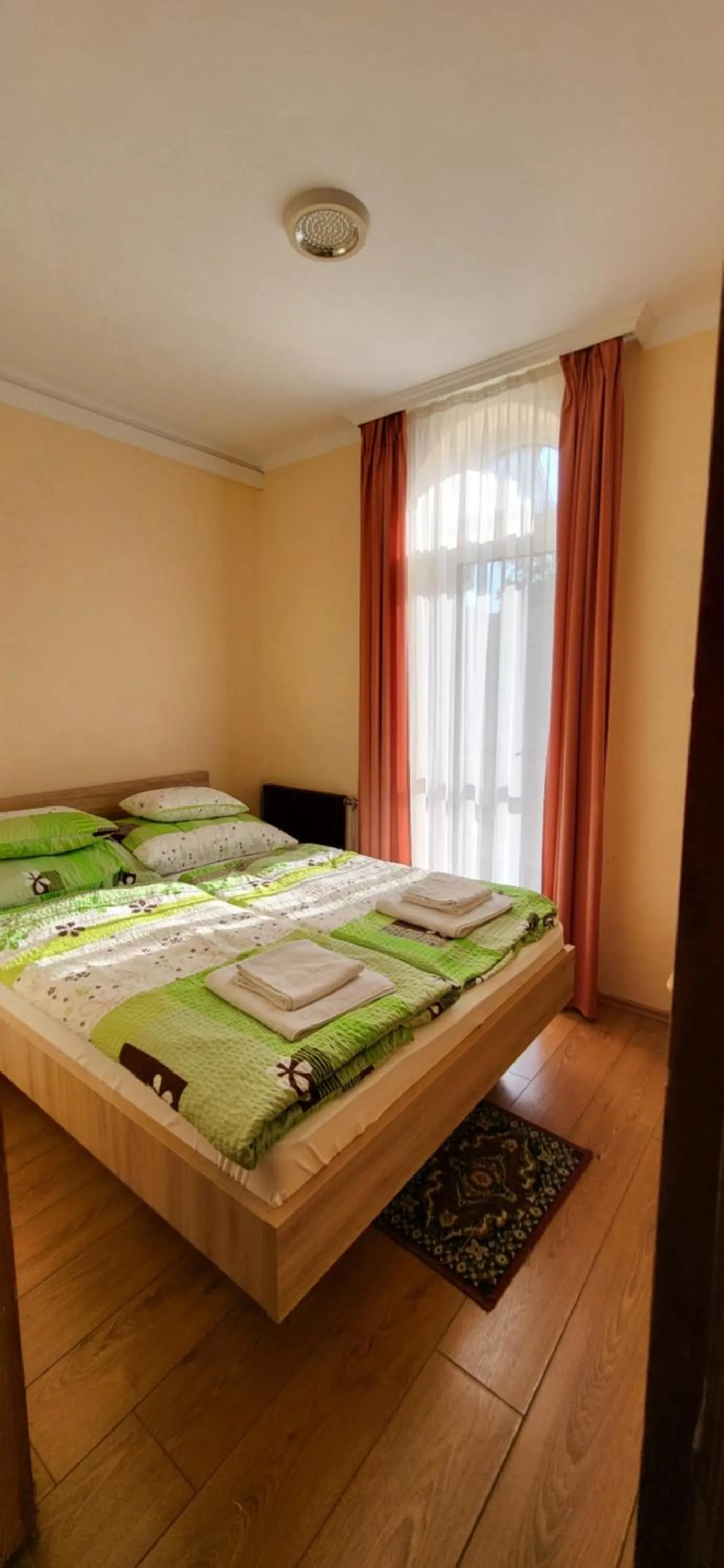 Bed in Hotel Orchidea