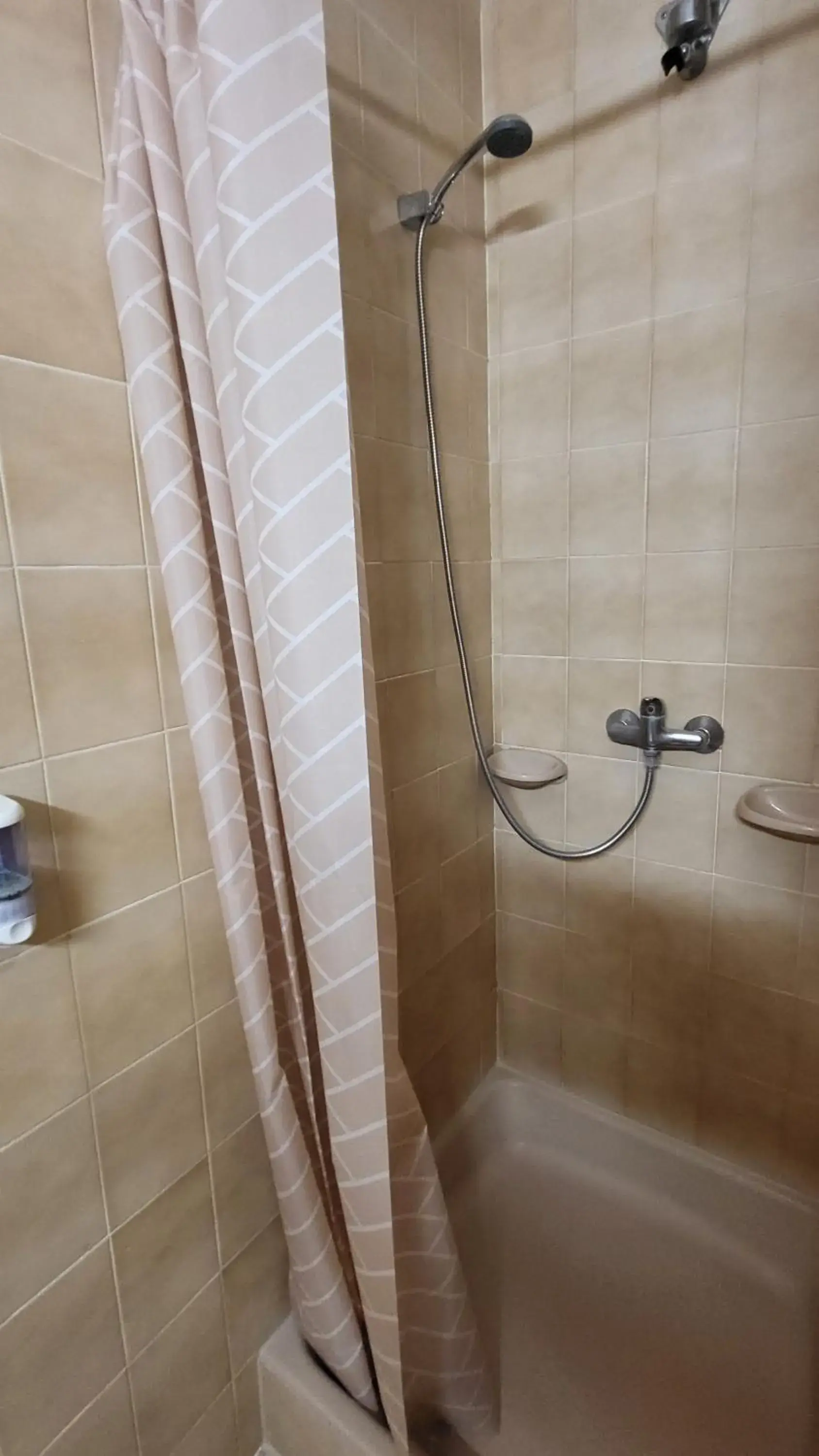 Triple Room in Hotel Orchidea Triple Room in Hotel Orchidea