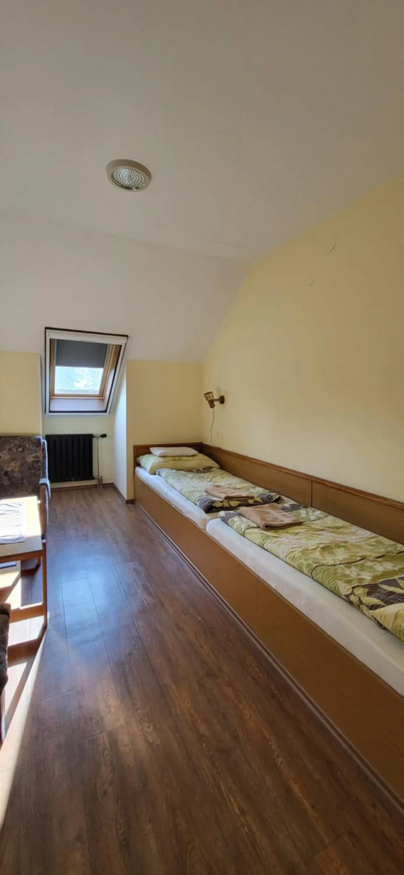 Bed in Hotel Orchidea